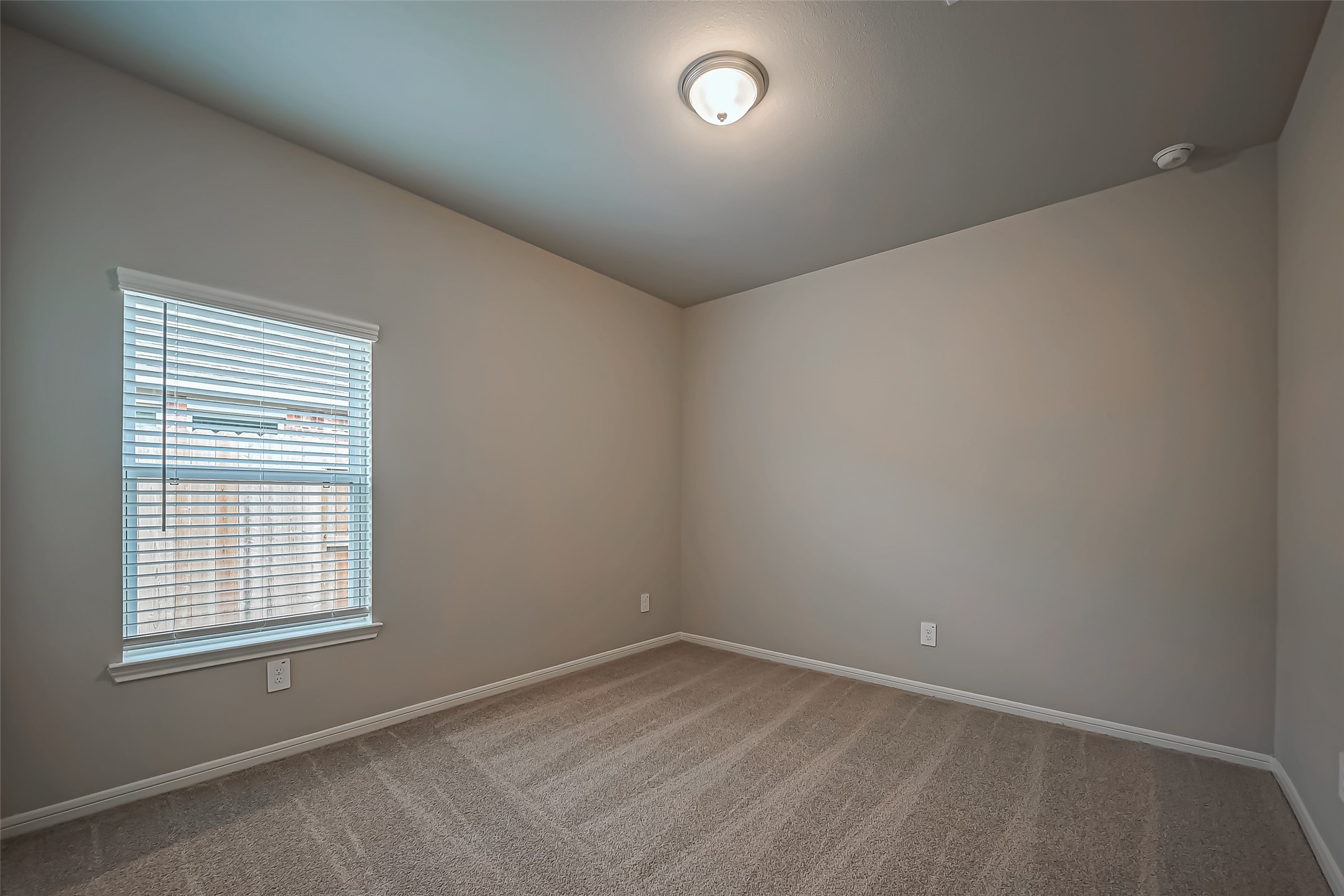 2216 Port Jackson Property Photo 45