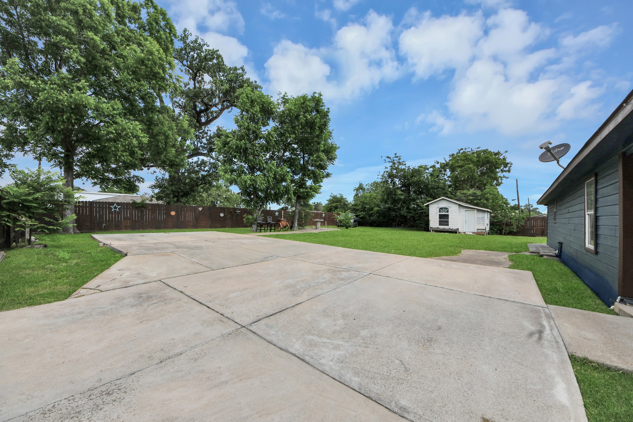8227 Chadwick Street Property Photo 9