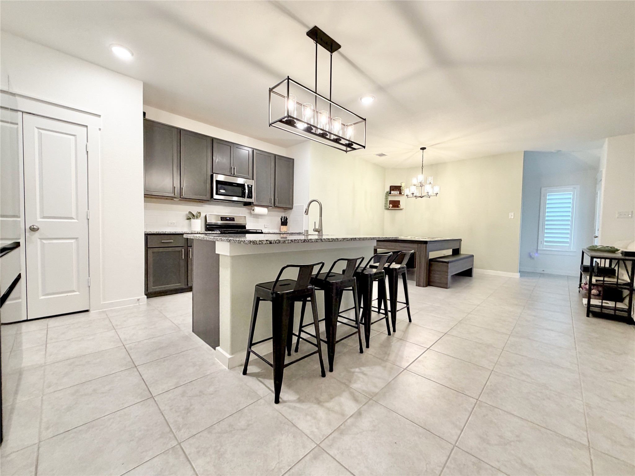 4724 Peony Green Drive Property Photo 13