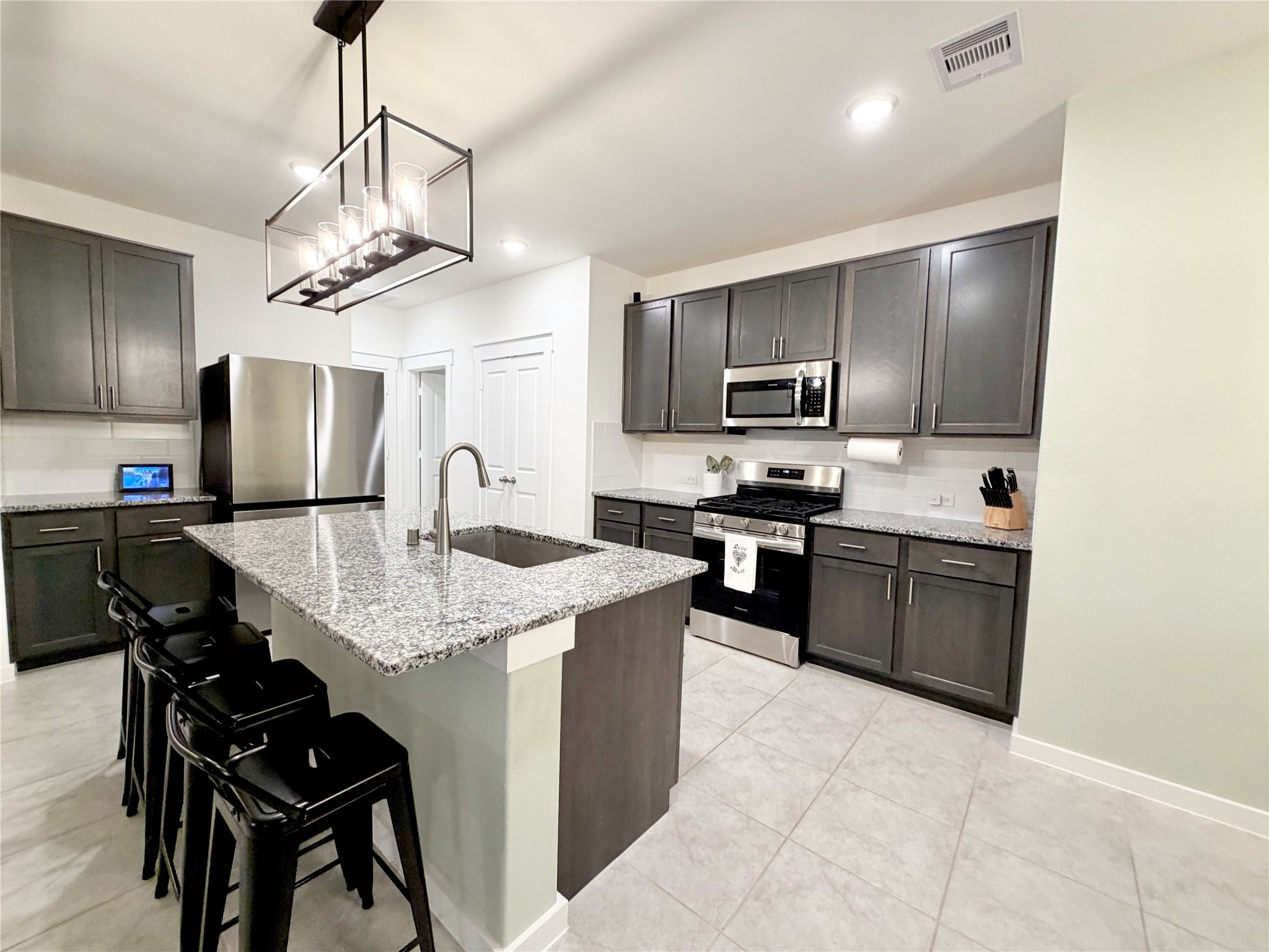 4724 Peony Green Drive Property Photo 15