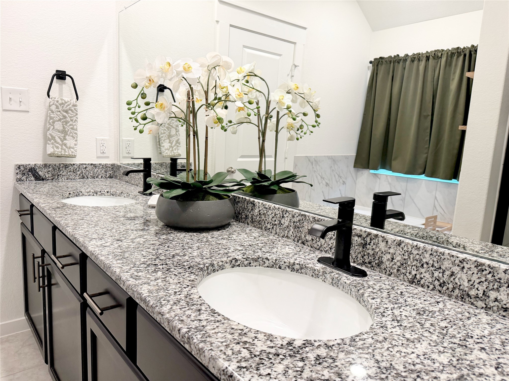 4724 Peony Green Drive Property Photo 34