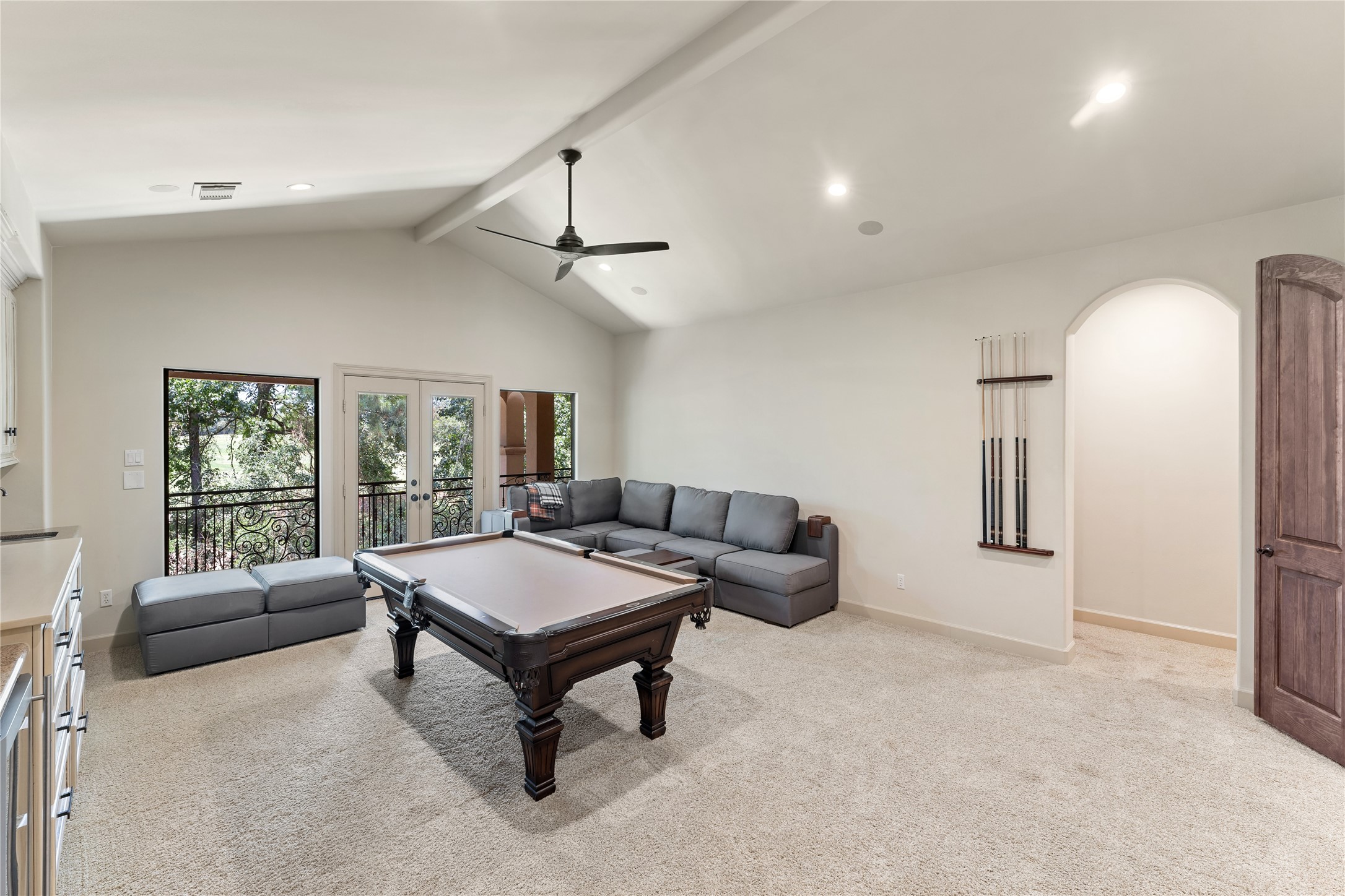 79 Golden Scroll Circle Property Photo 18