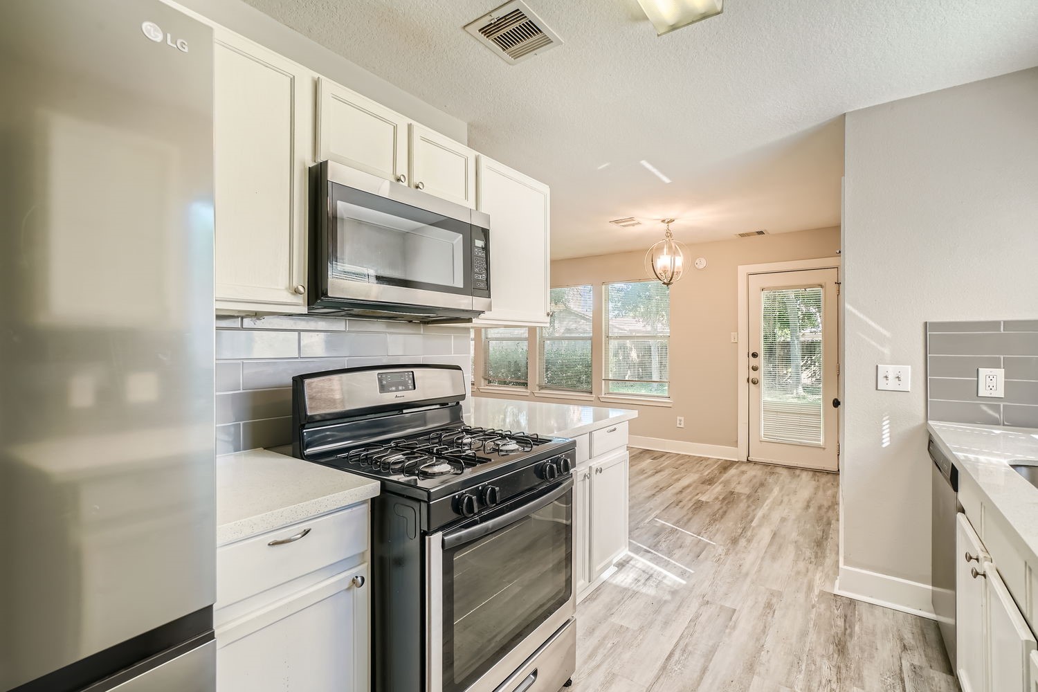 17507 S Compass Rose Circle Property Photo 12