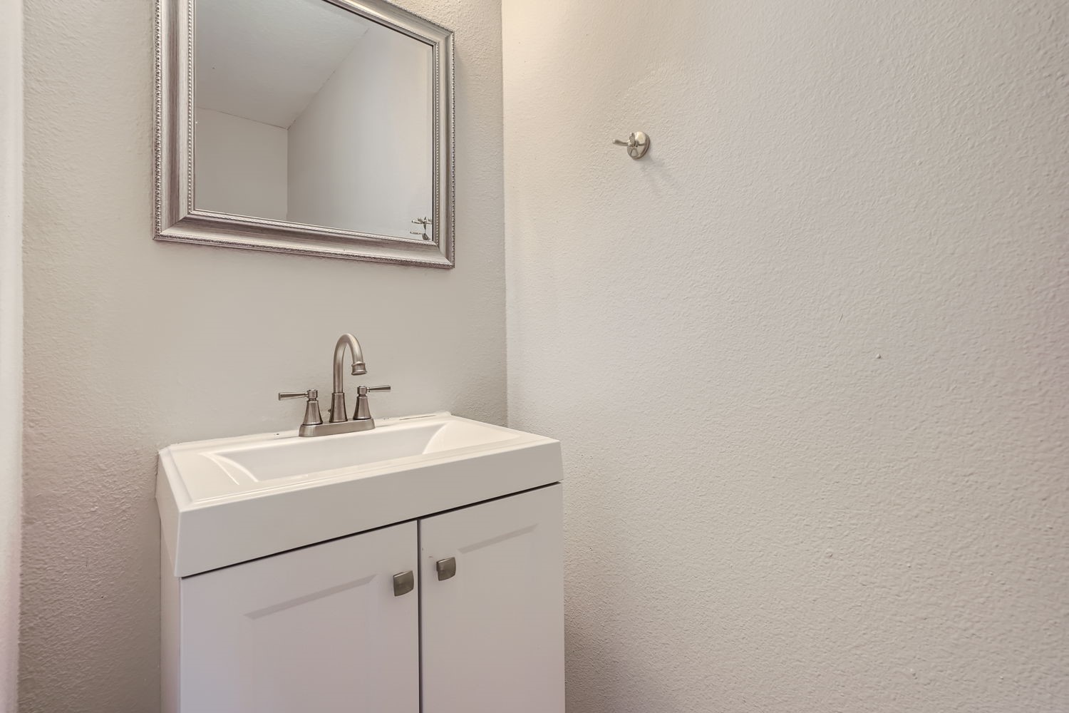 17507 S Compass Rose Circle Property Photo 13