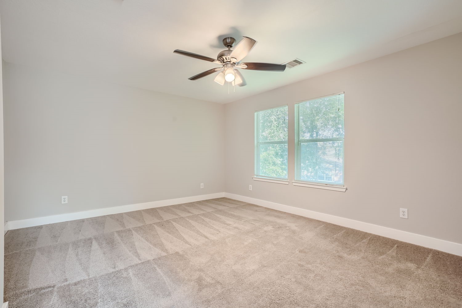 17507 S Compass Rose Circle Property Photo 17