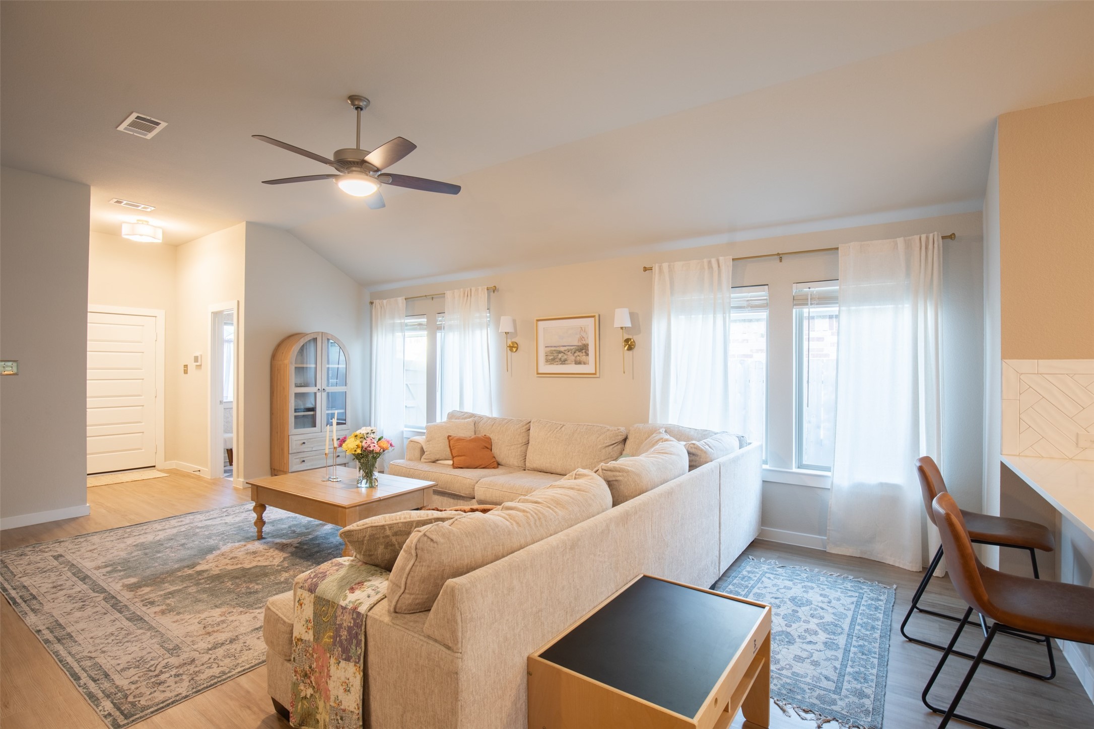 21650 Sandy Dune Drive Property Photo 8