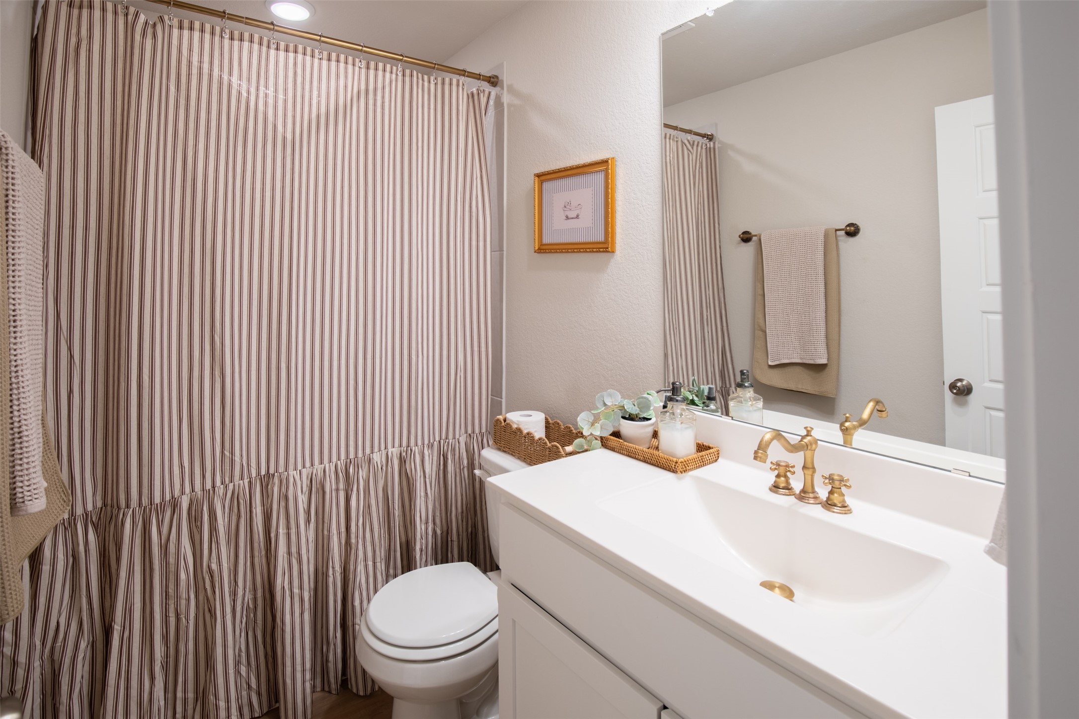 21650 Sandy Dune Drive Property Photo 18