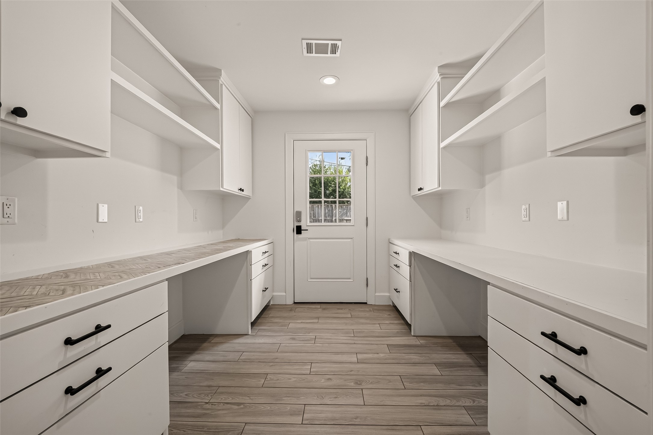 3310 Durness Way Property Photo 13