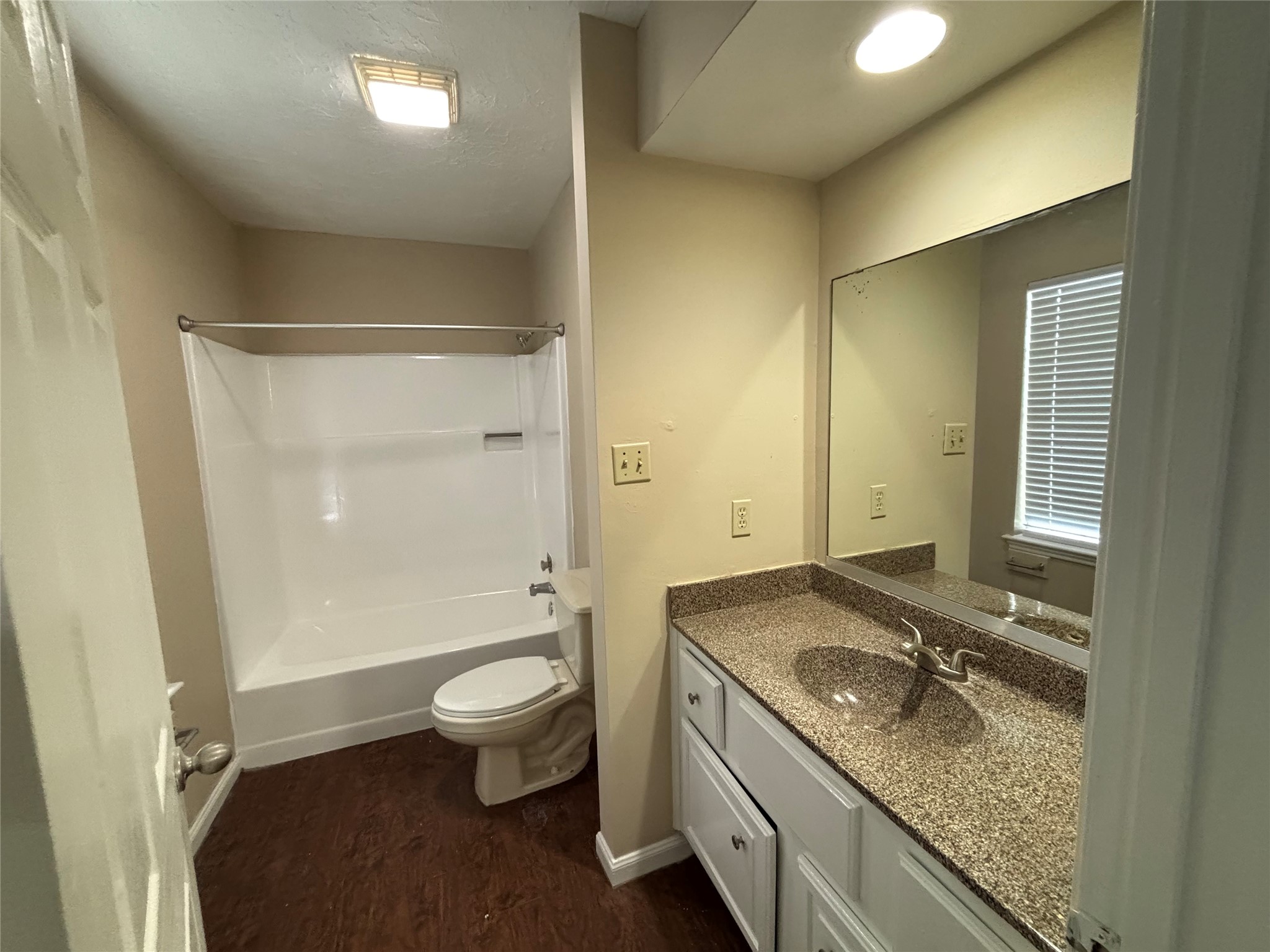 3416 Avenue P Property Photo 17