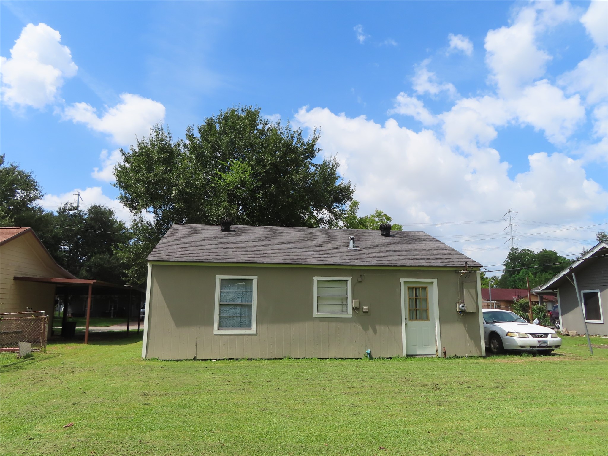 1629 Caspersen Drive Property Photo