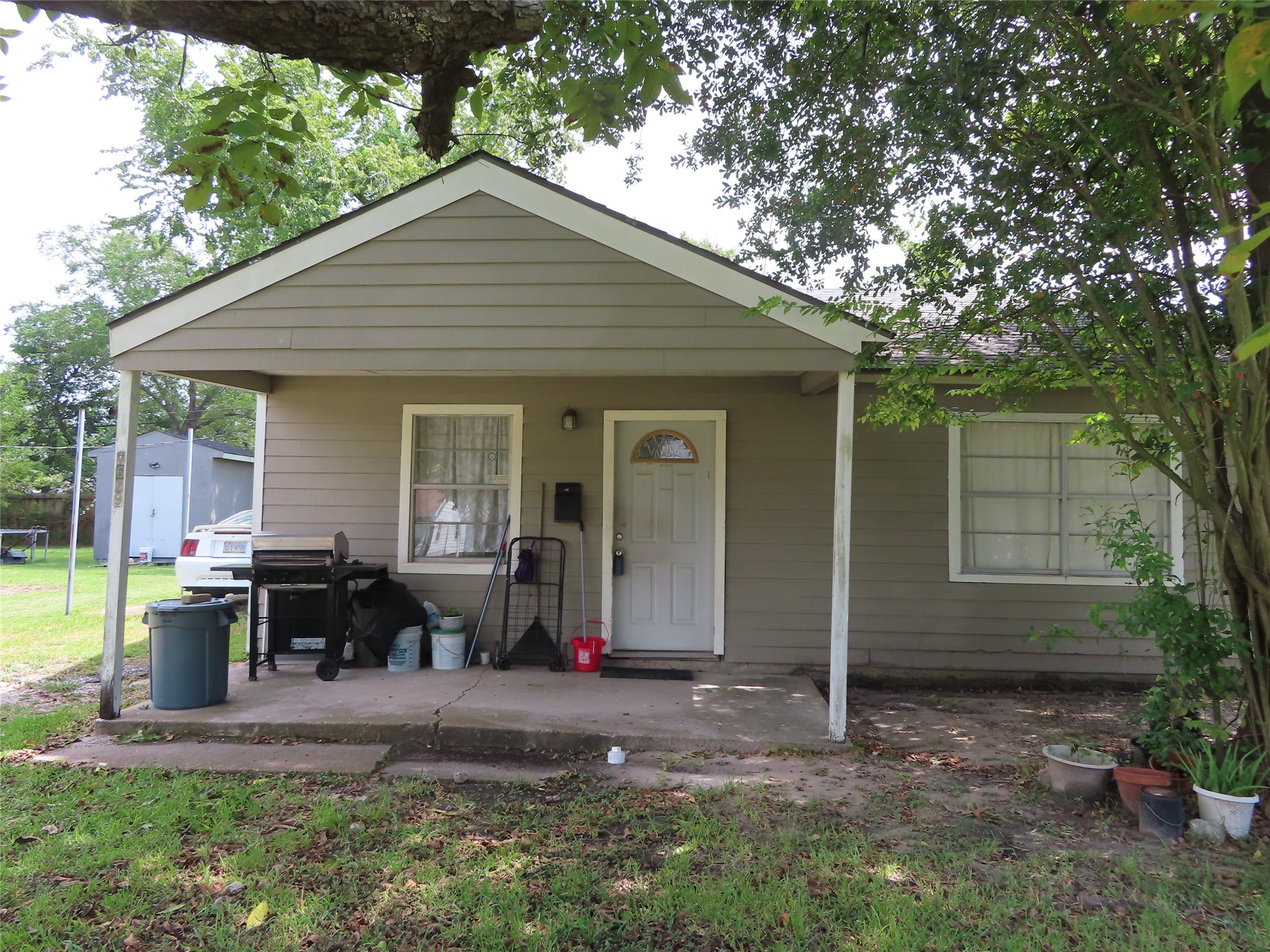 1629 Caspersen Drive Property Photo 2