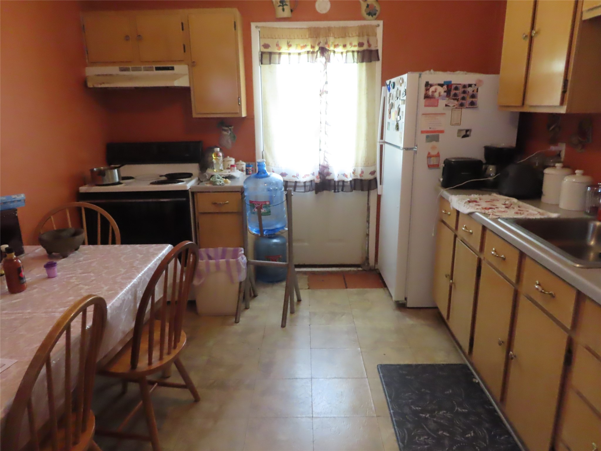 1629 Caspersen Drive Property Photo 5
