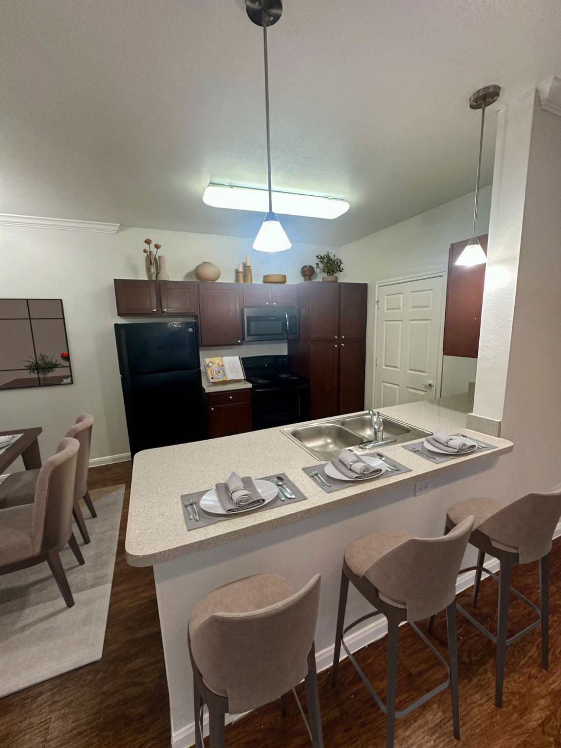 320 S Stewart Boulevard 100 Property Photo 10