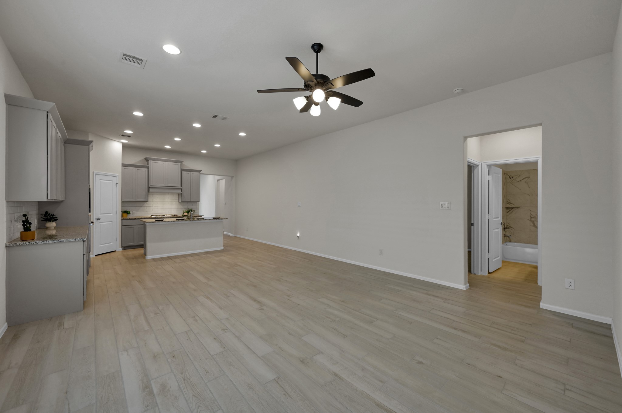 17446 Vino Vines Lane Property Photo 9