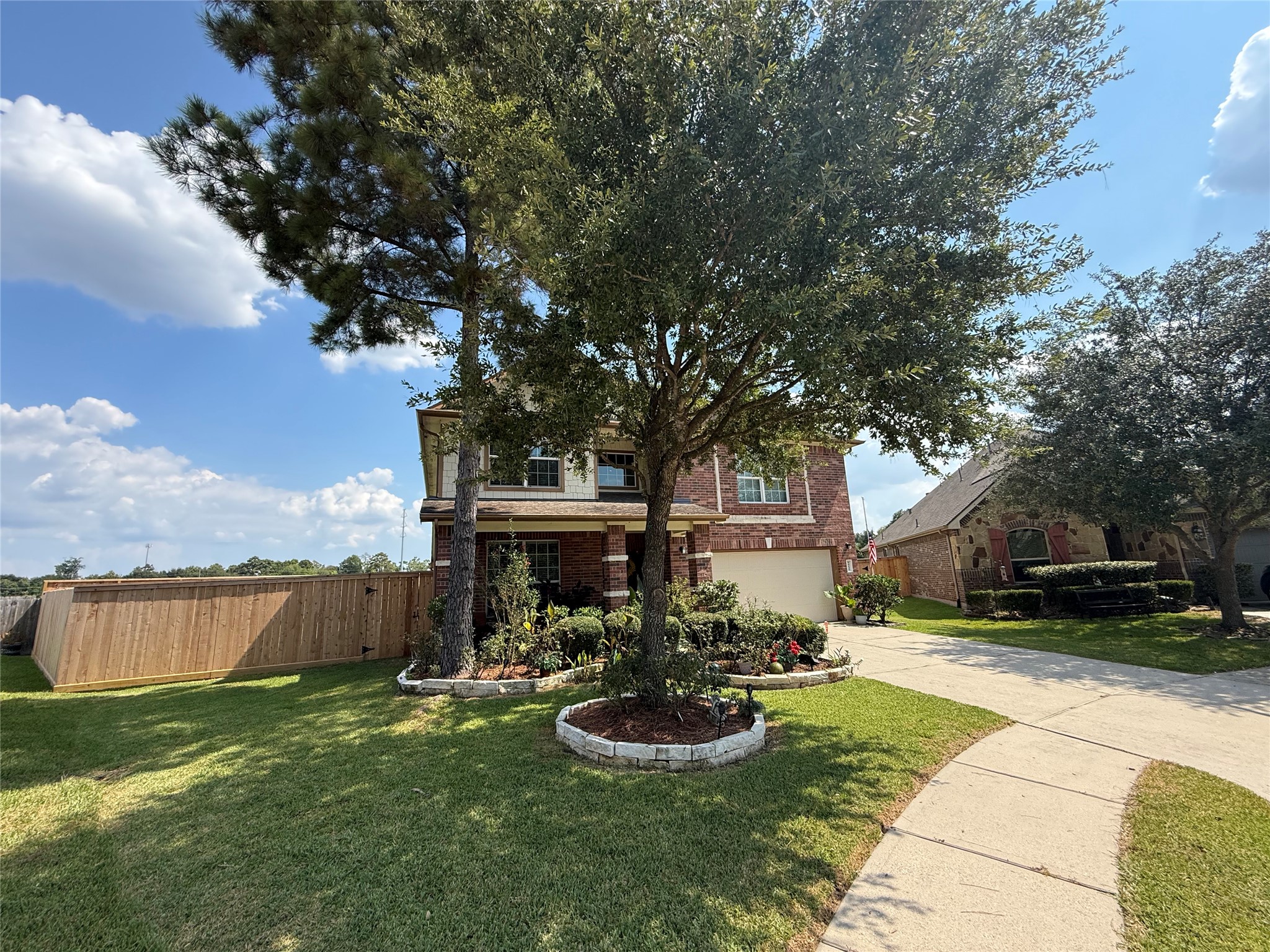 24245 Burks Trail Drive Property Photo 2