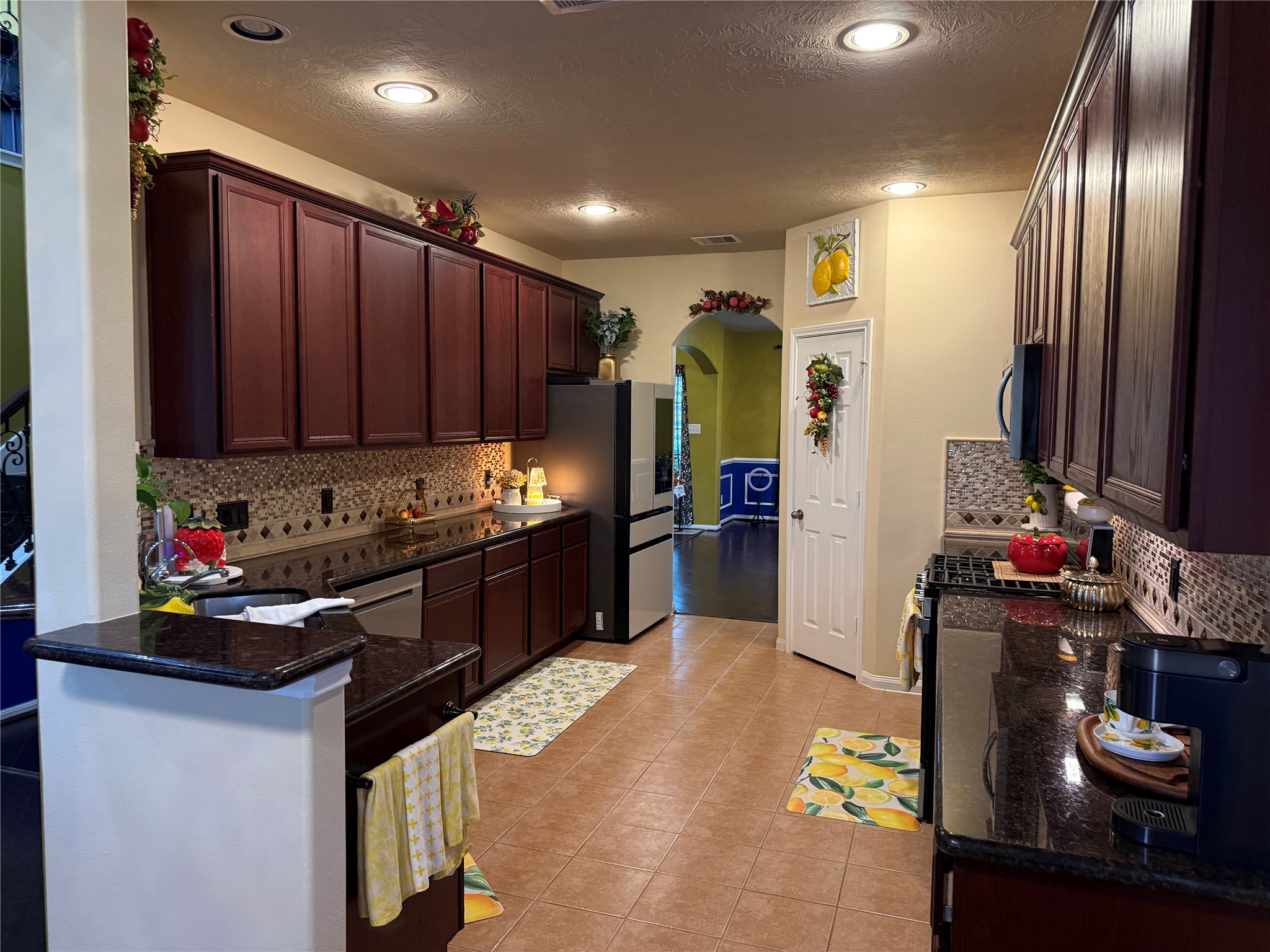 24245 Burks Trail Drive Property Photo 7