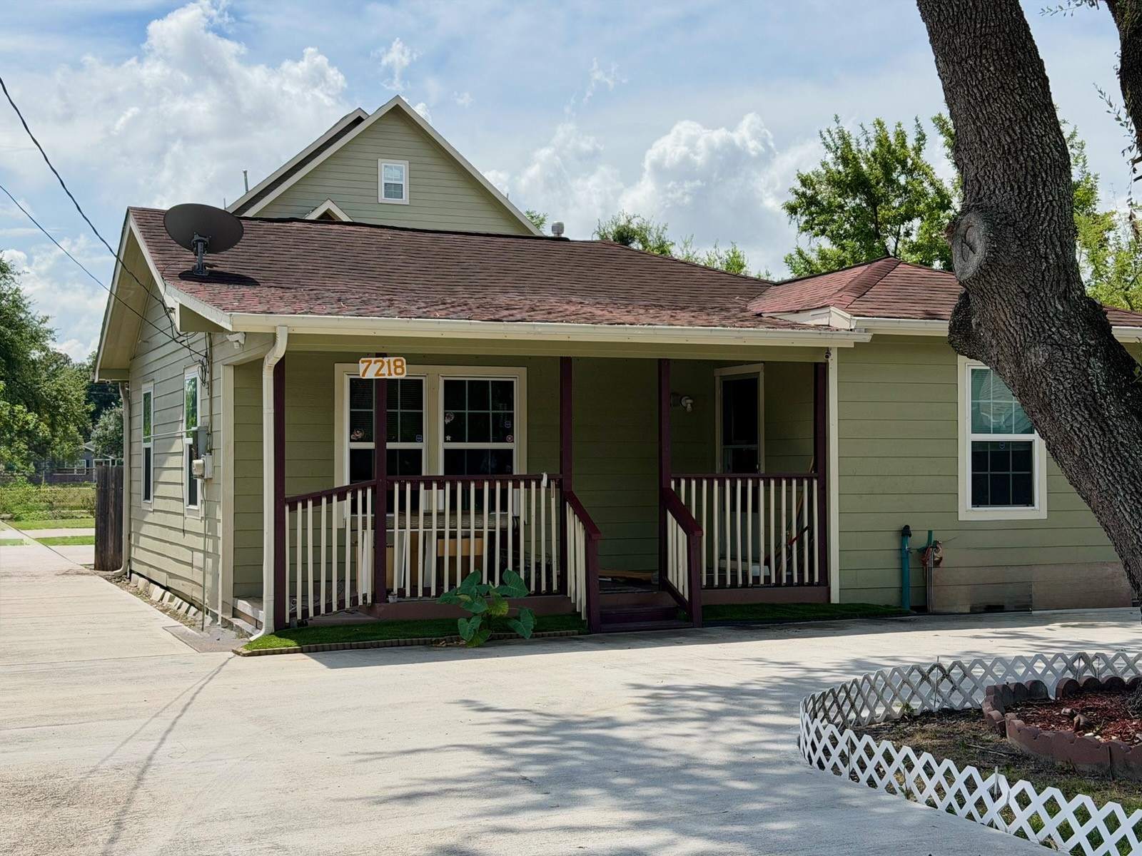 7218 Philibert Lane Property Photo 1