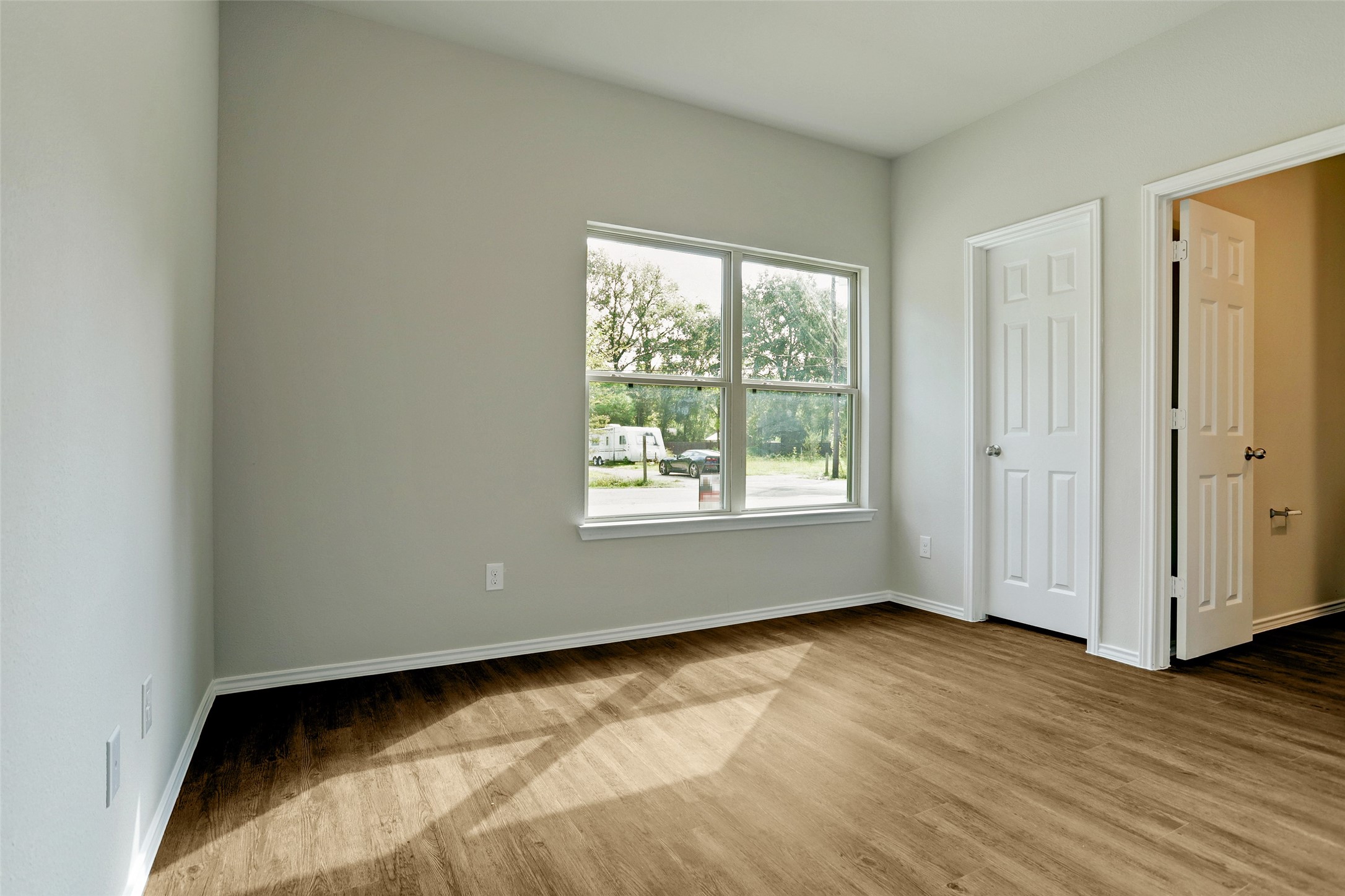 409 S 12th Street B Property Photo 10