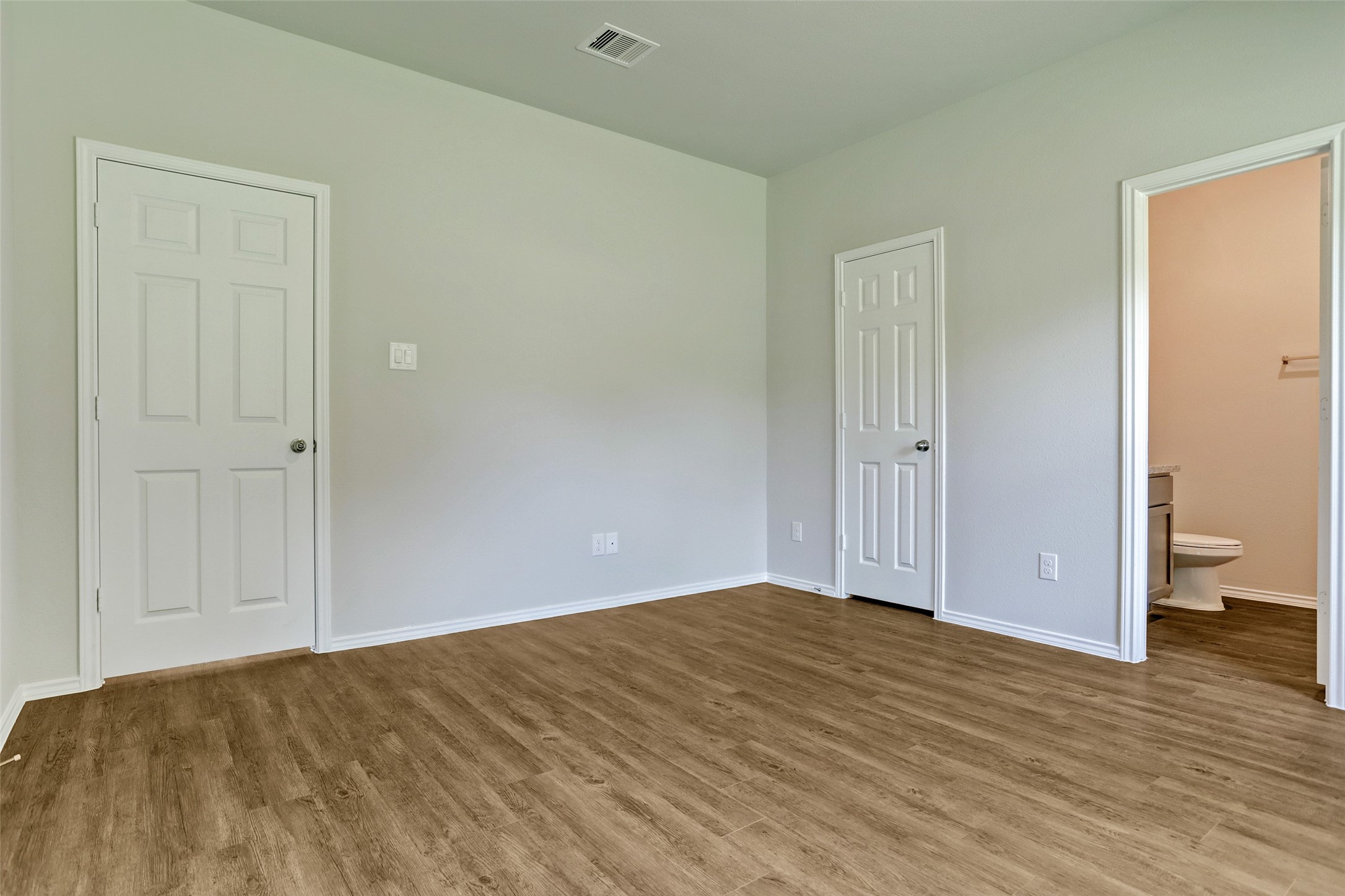 409 S 12th Street B Property Photo 11