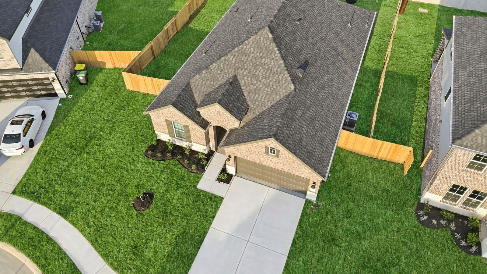 2323 Poseidon Street Property Photo 2