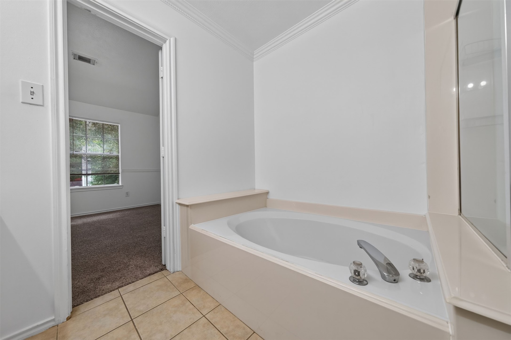 130 S Walden Elms Circle Property Photo 24