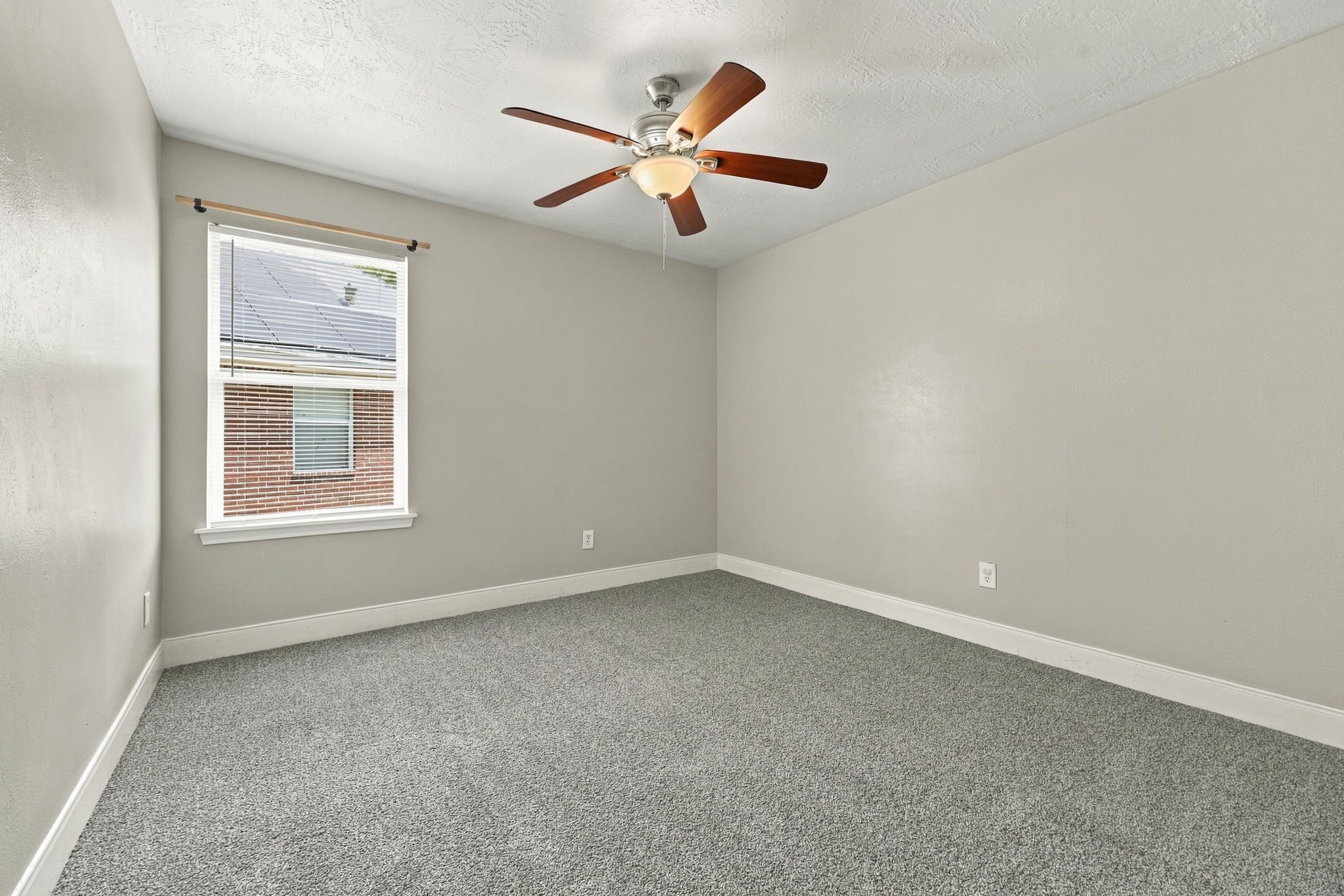 20314 Pomegranate Lane Property Photo 10