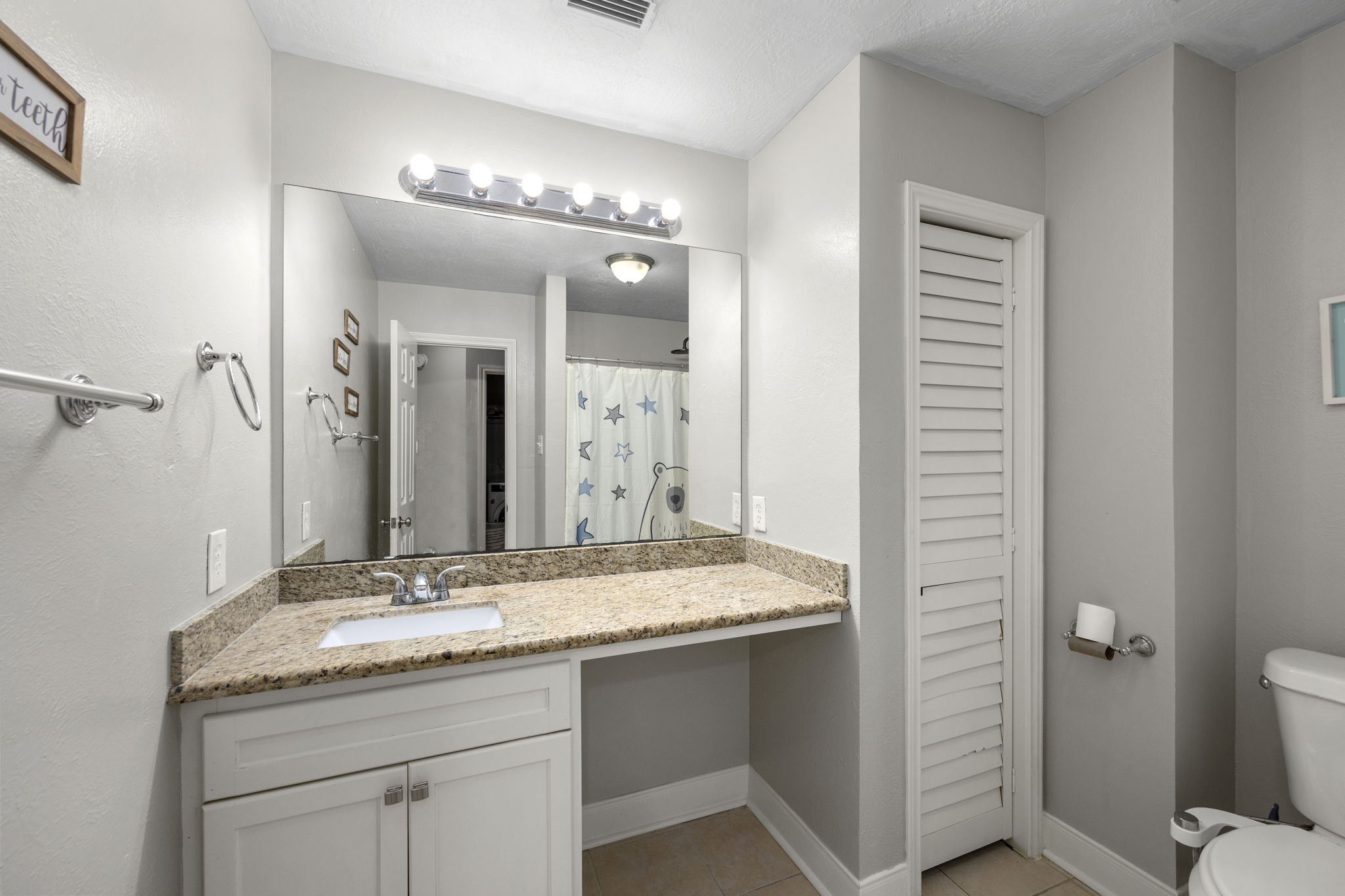20314 Pomegranate Lane Property Photo 11