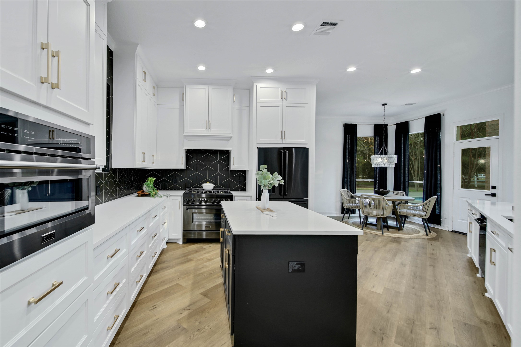 33319 White Oak Court Property Photo 13