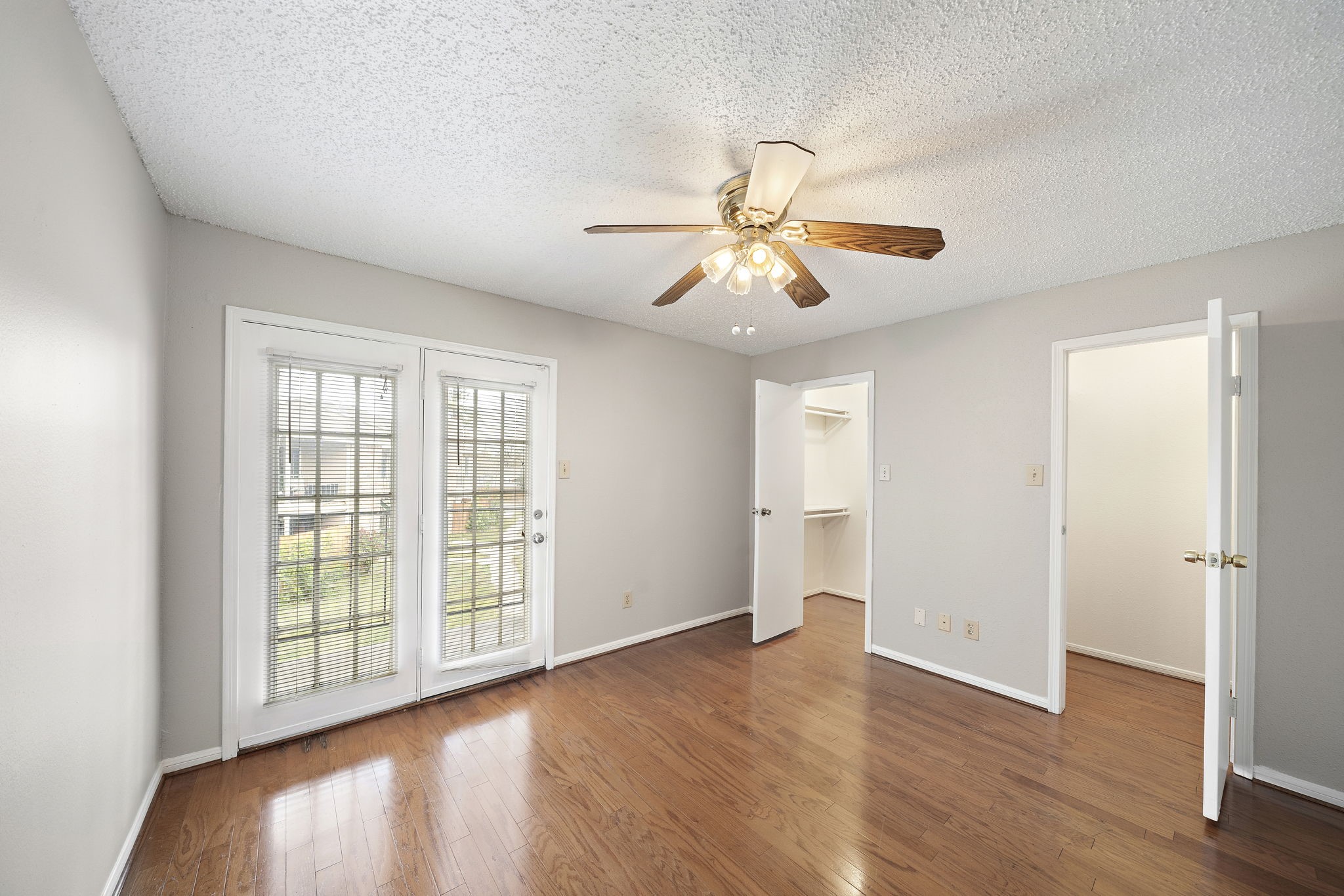7402 Alabonson Road 506 Property Photo 1