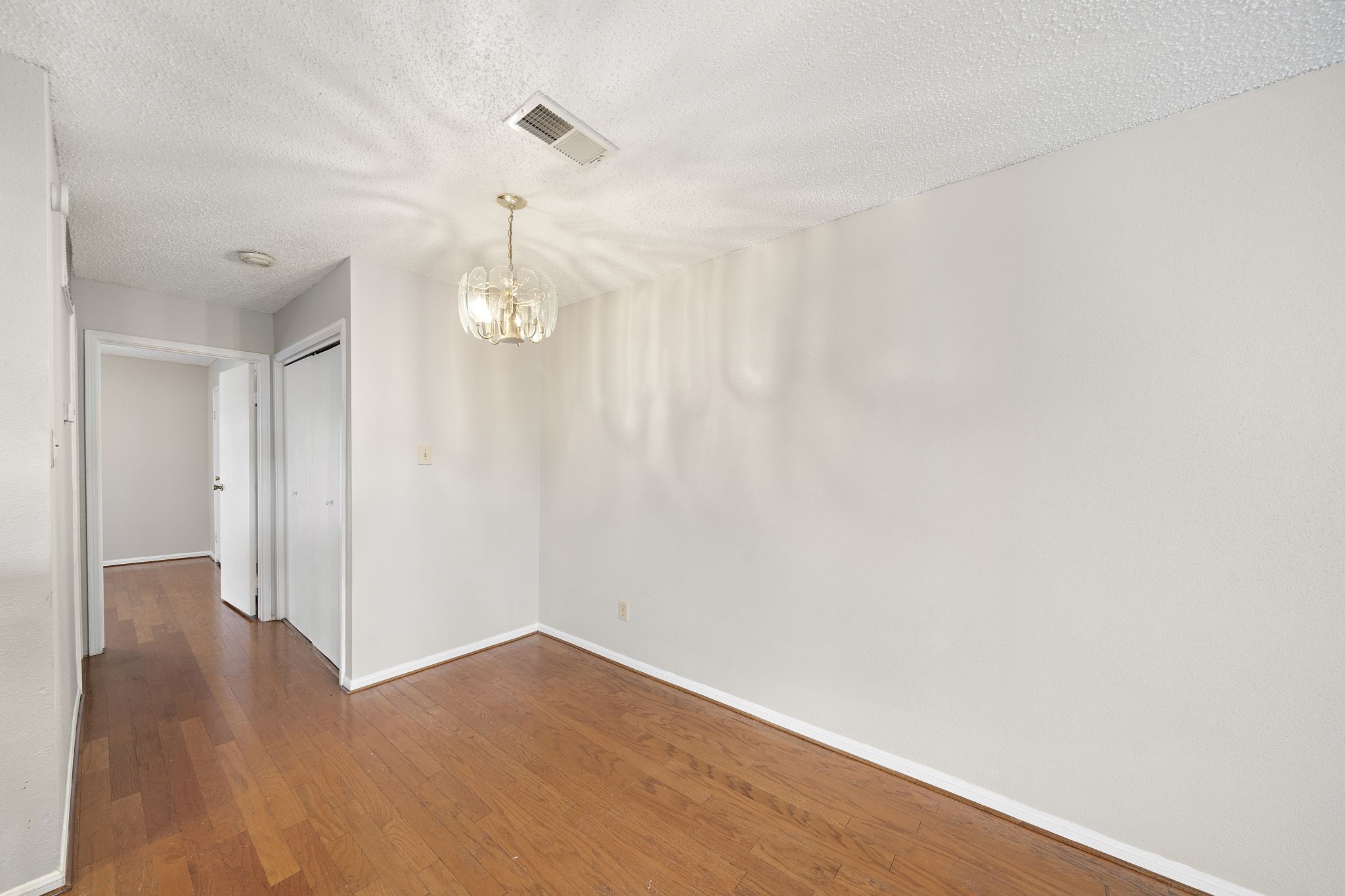 7402 Alabonson Road 506 Property Photo 7