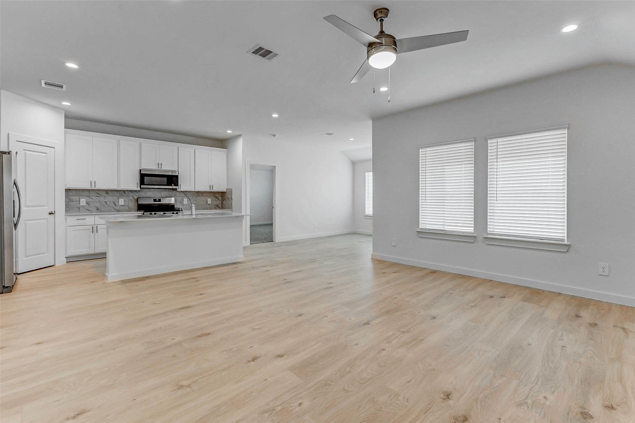 30307 Lighthouse Bluff Lane Property Photo 9