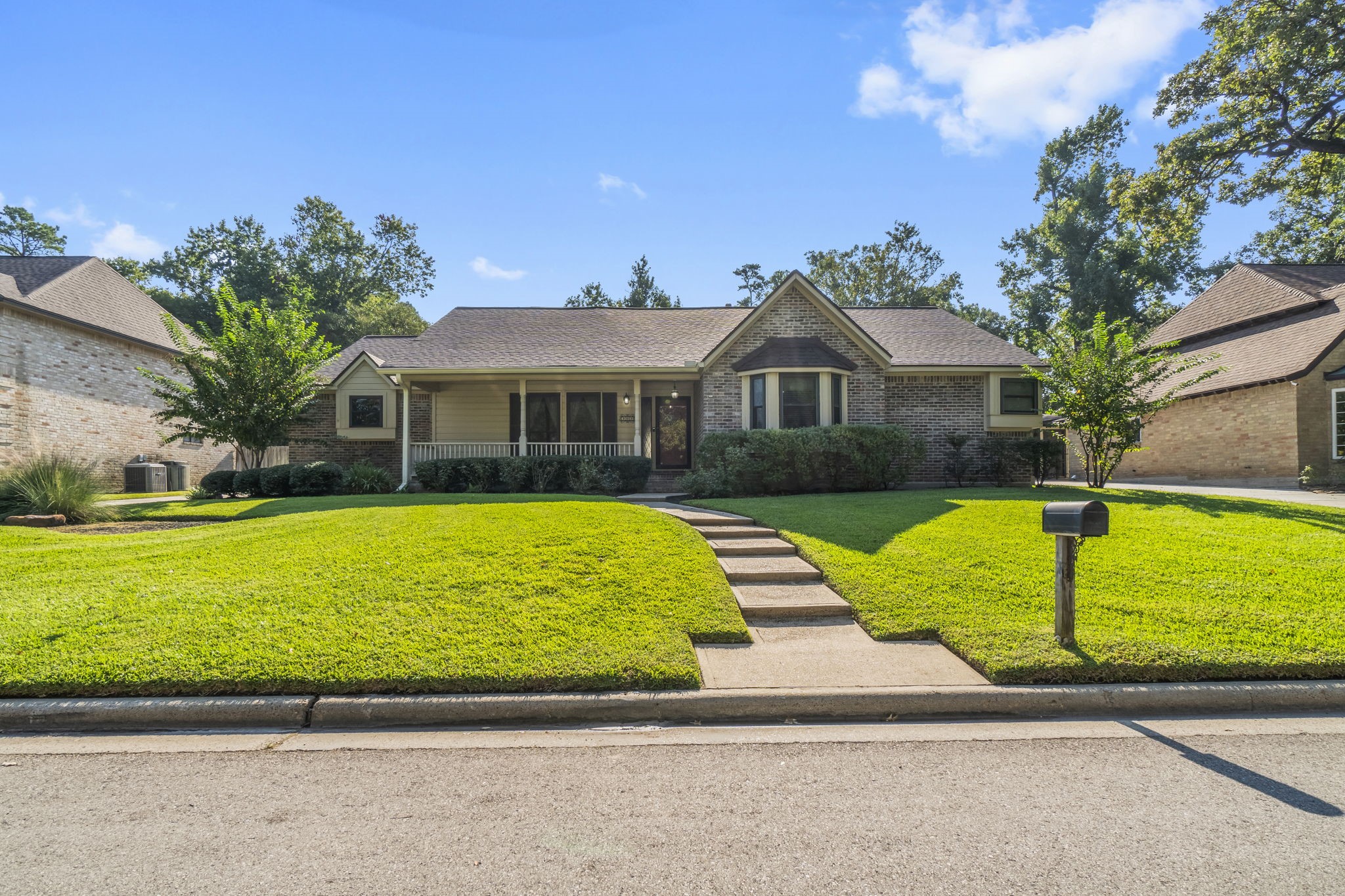 303 Scarborough Drive Property Photo 1