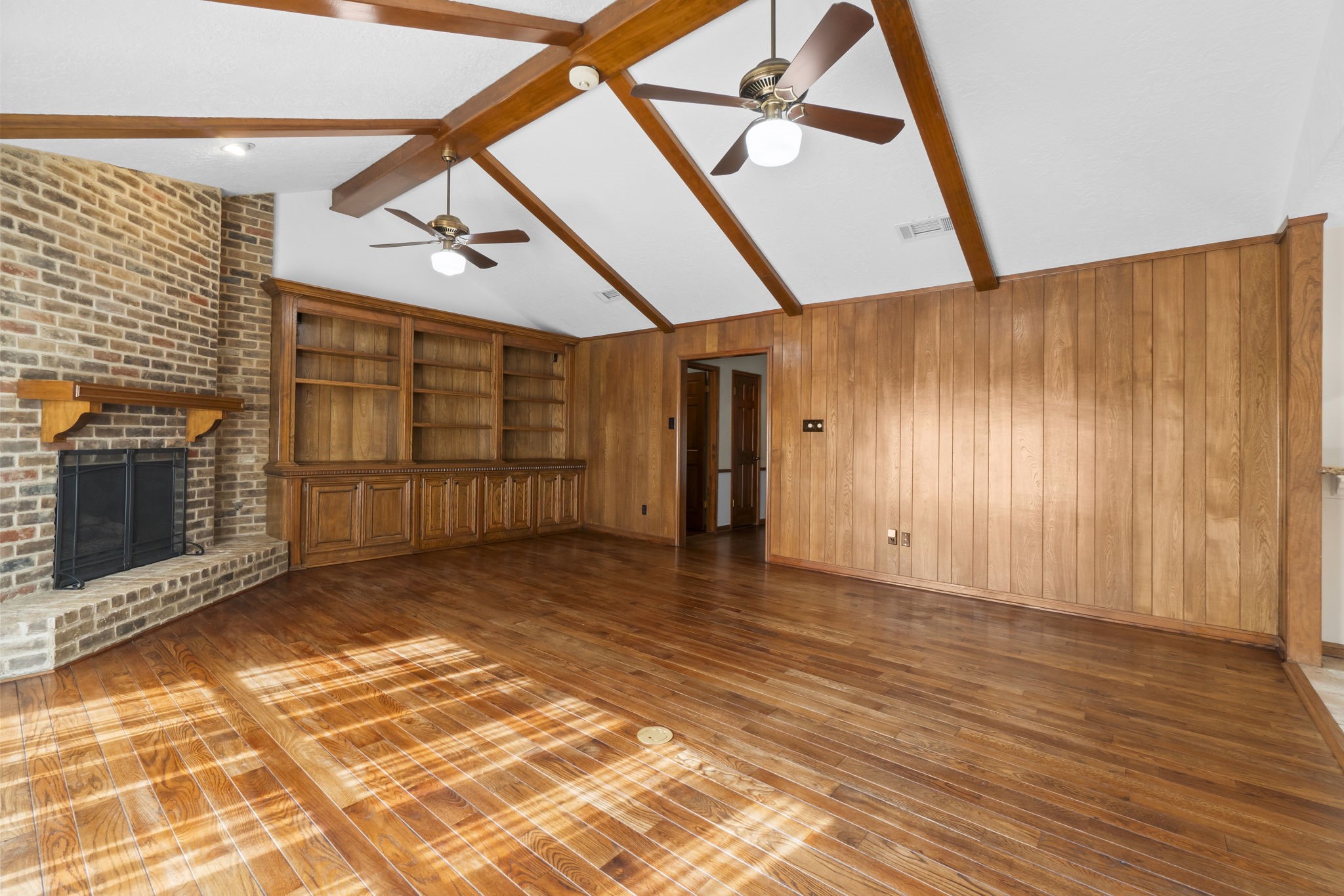 303 Scarborough Drive Property Photo 6