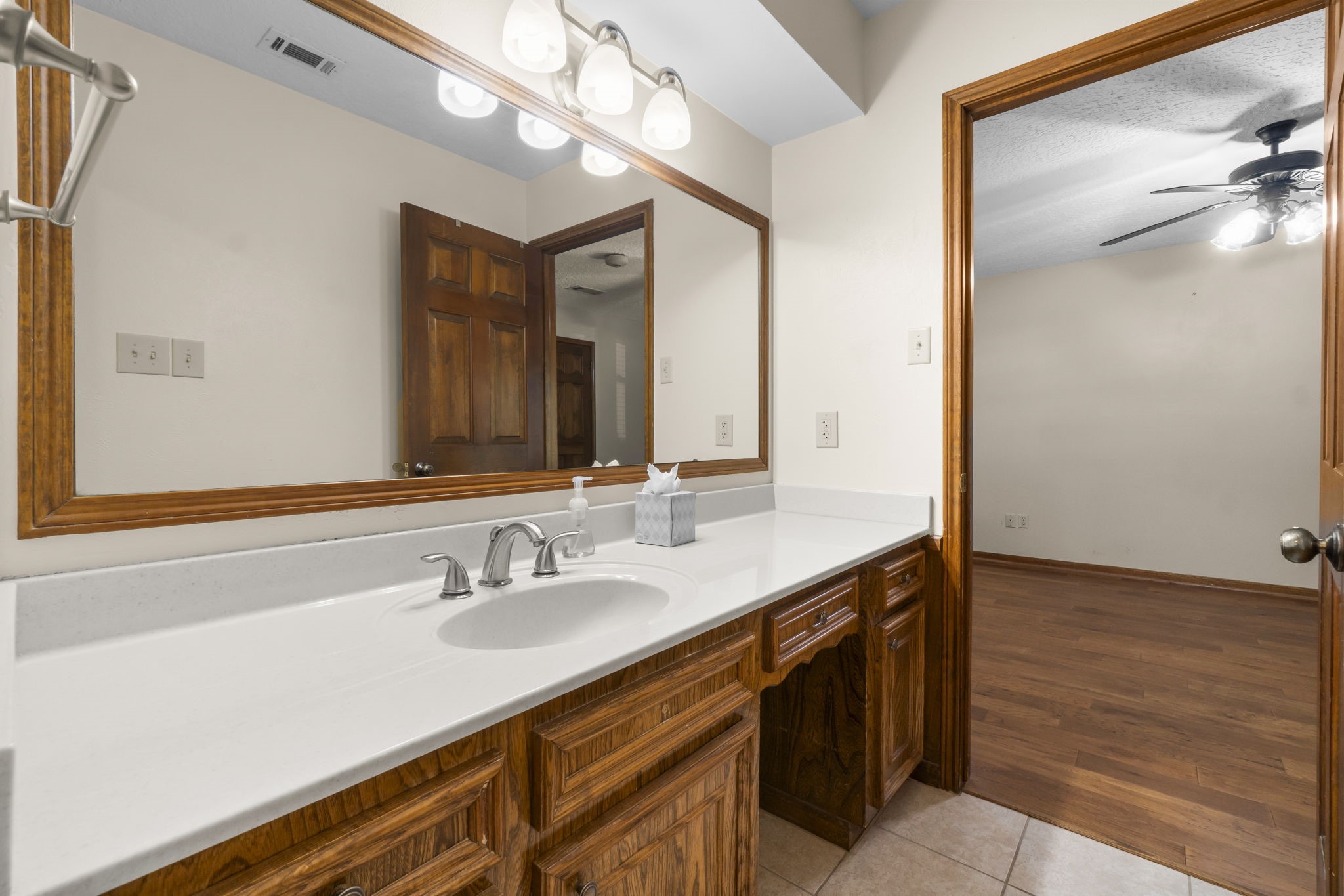 303 Scarborough Drive Property Photo 13