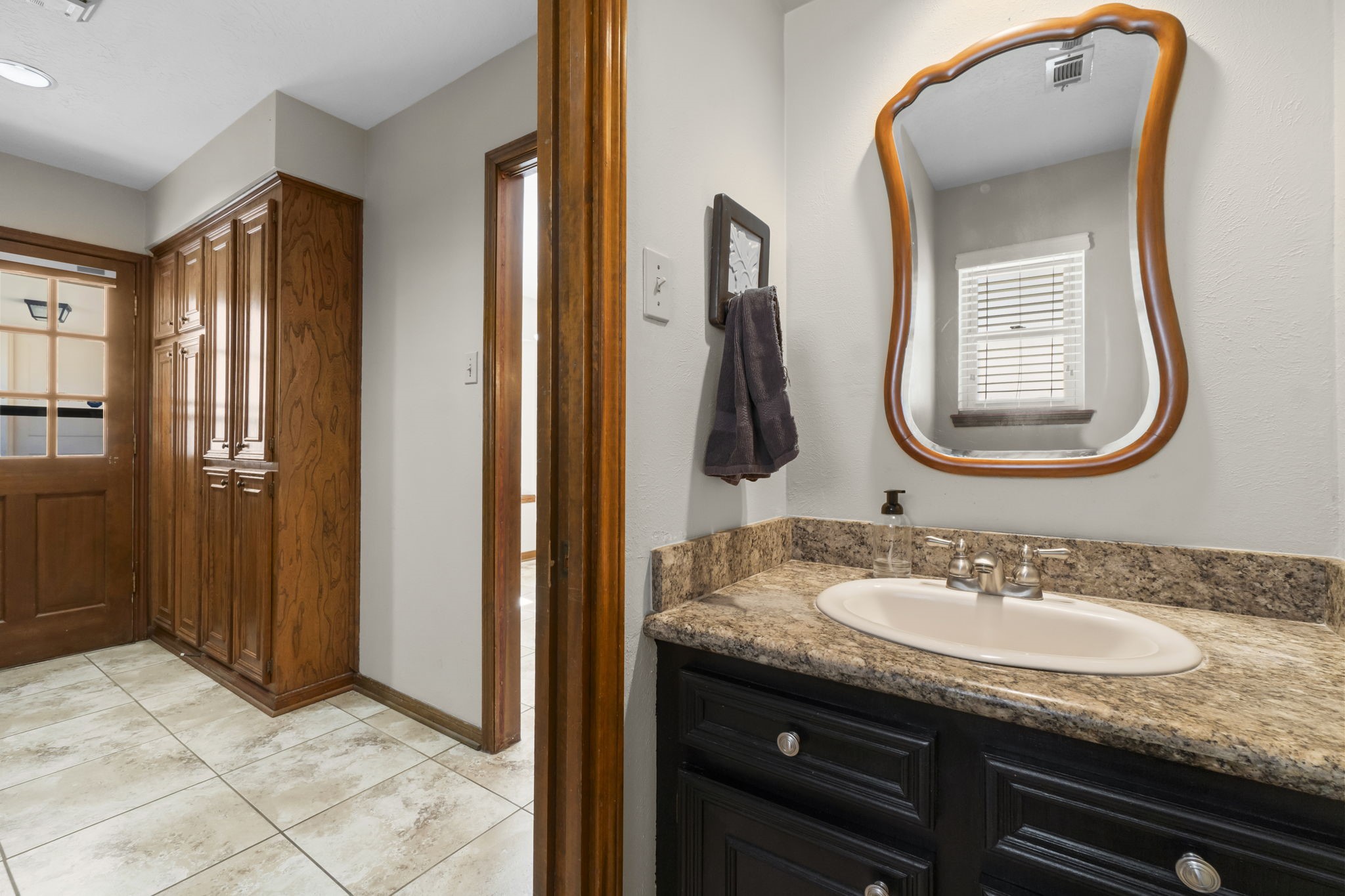 303 Scarborough Drive Property Photo 14