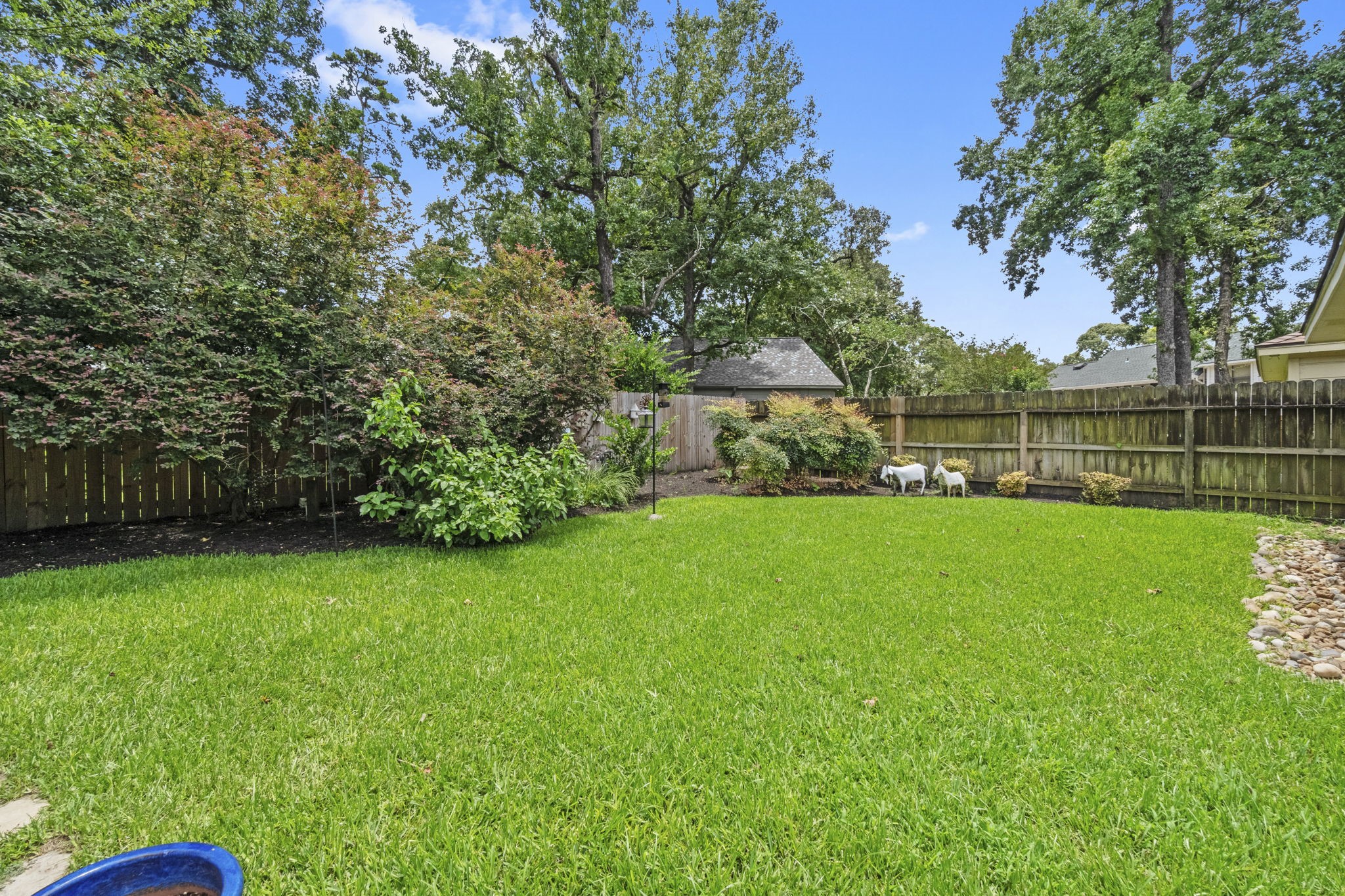 303 Scarborough Drive Property Photo 20