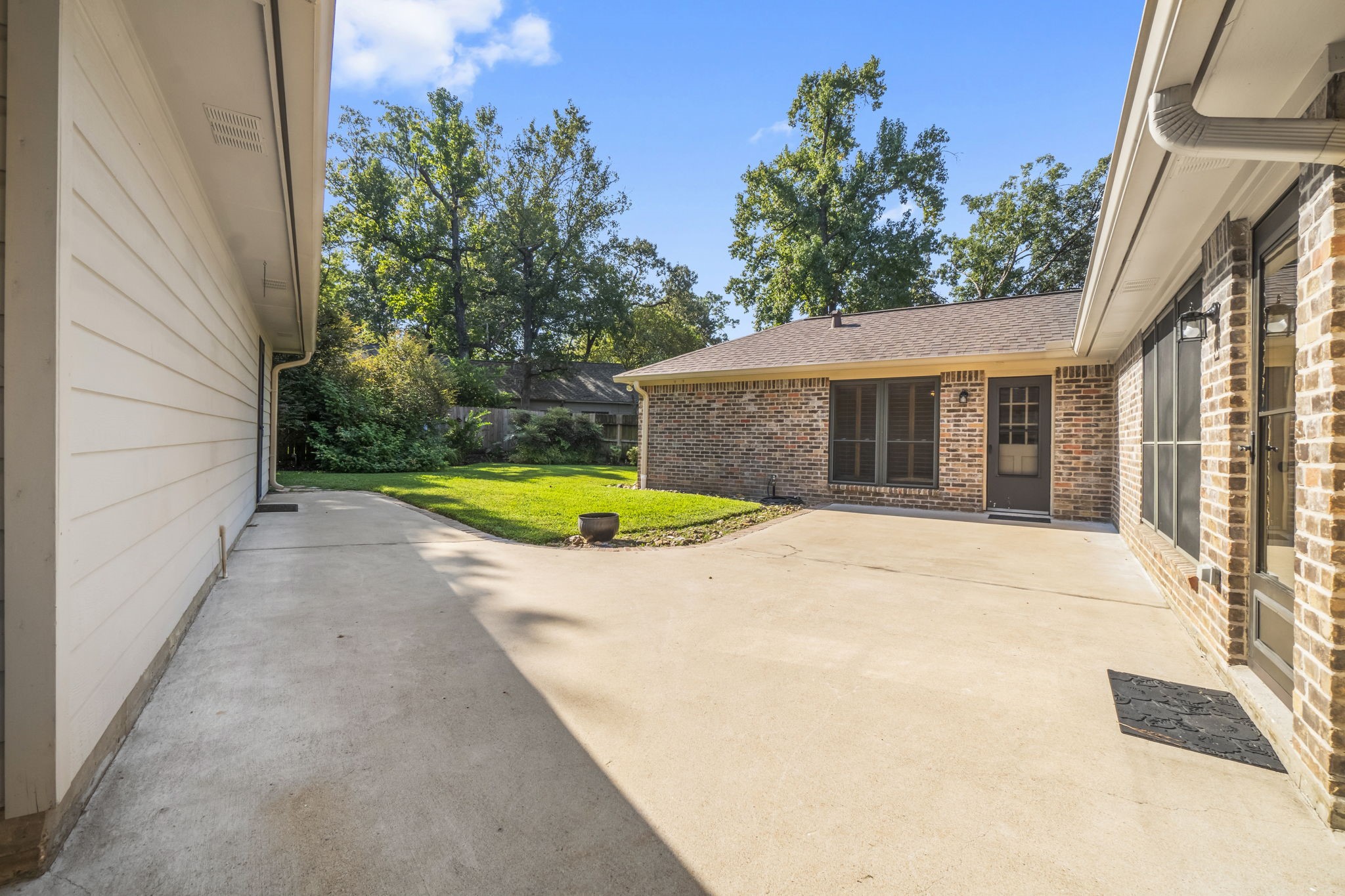 303 Scarborough Drive Property Photo 21