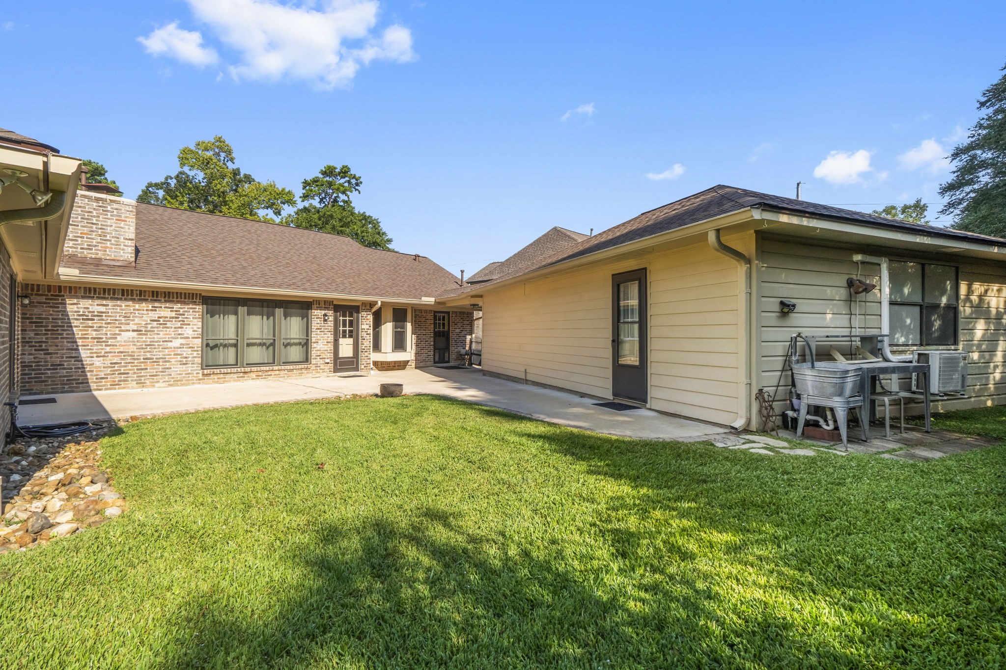 303 Scarborough Drive Property Photo 23