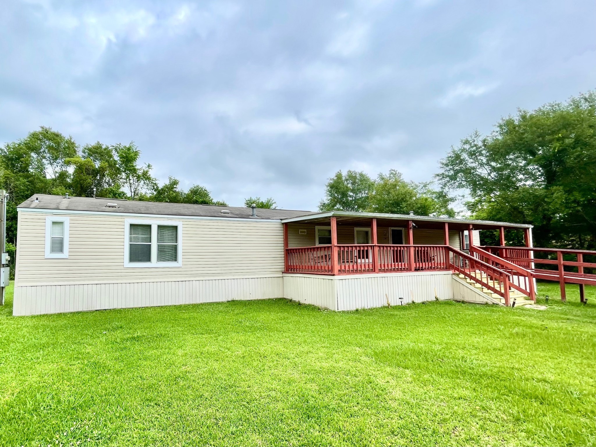 2216 Smith Street Property Photo