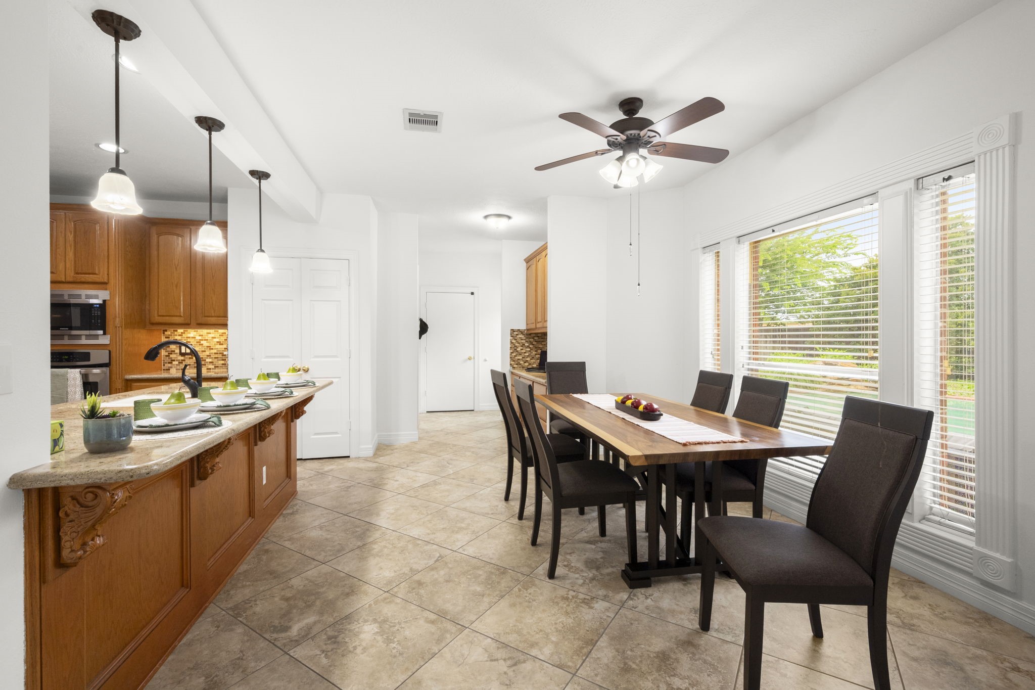 9514 Champions Cove Drive Property Photo 13