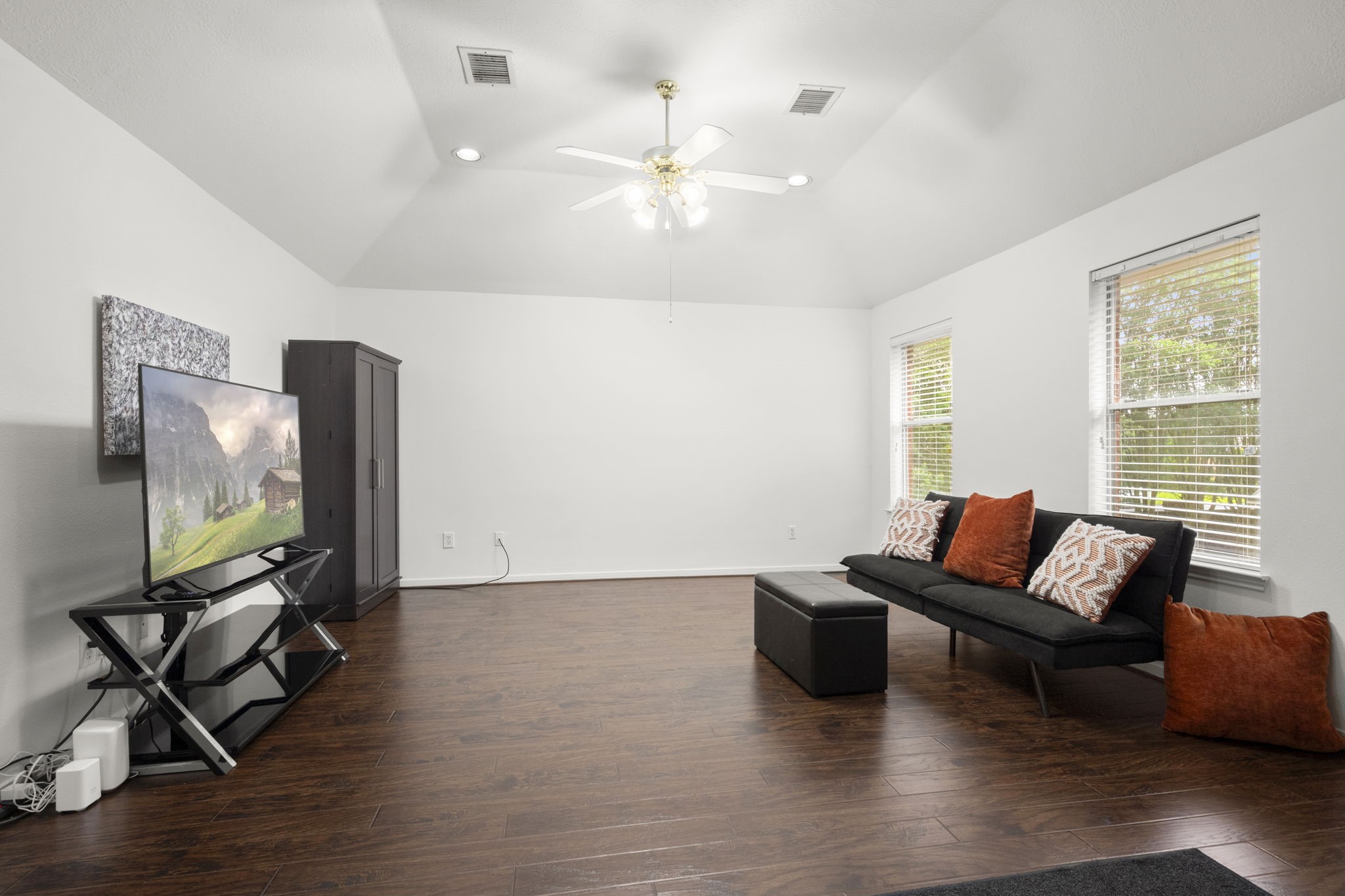 9514 Champions Cove Drive Property Photo 22