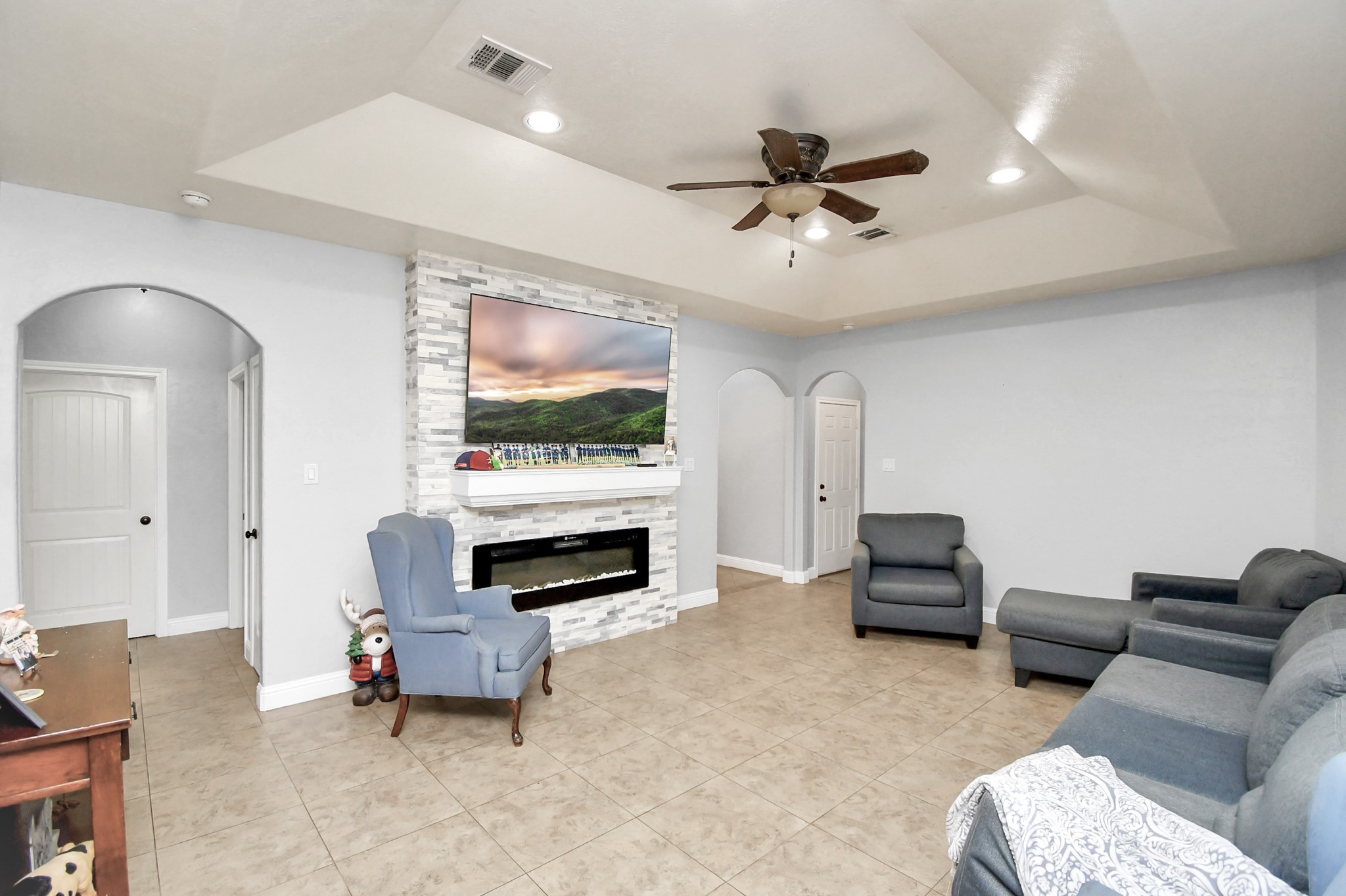 314 County Road 6881 N Property Photo 5