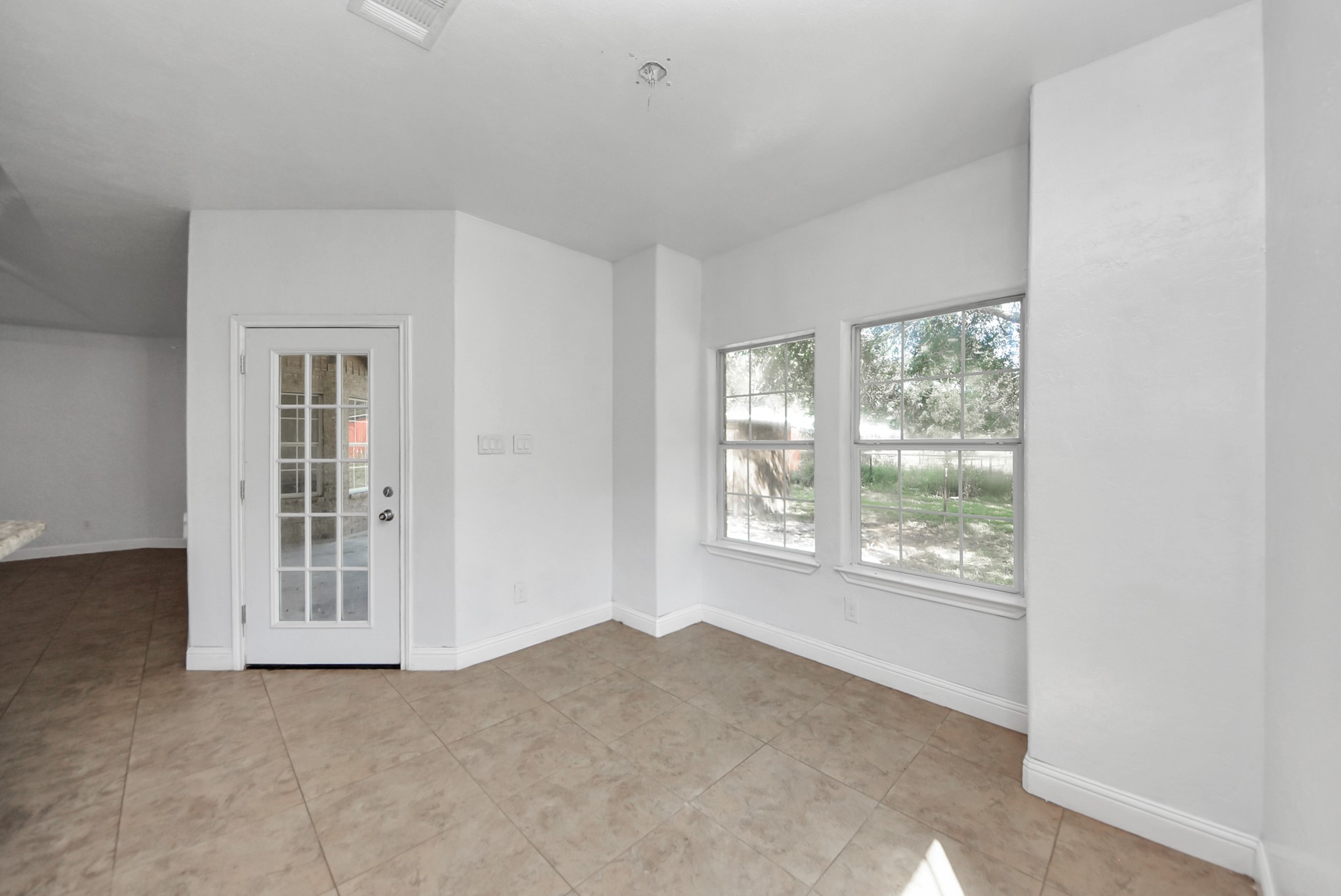 314 County Road 6881 N Property Photo 11
