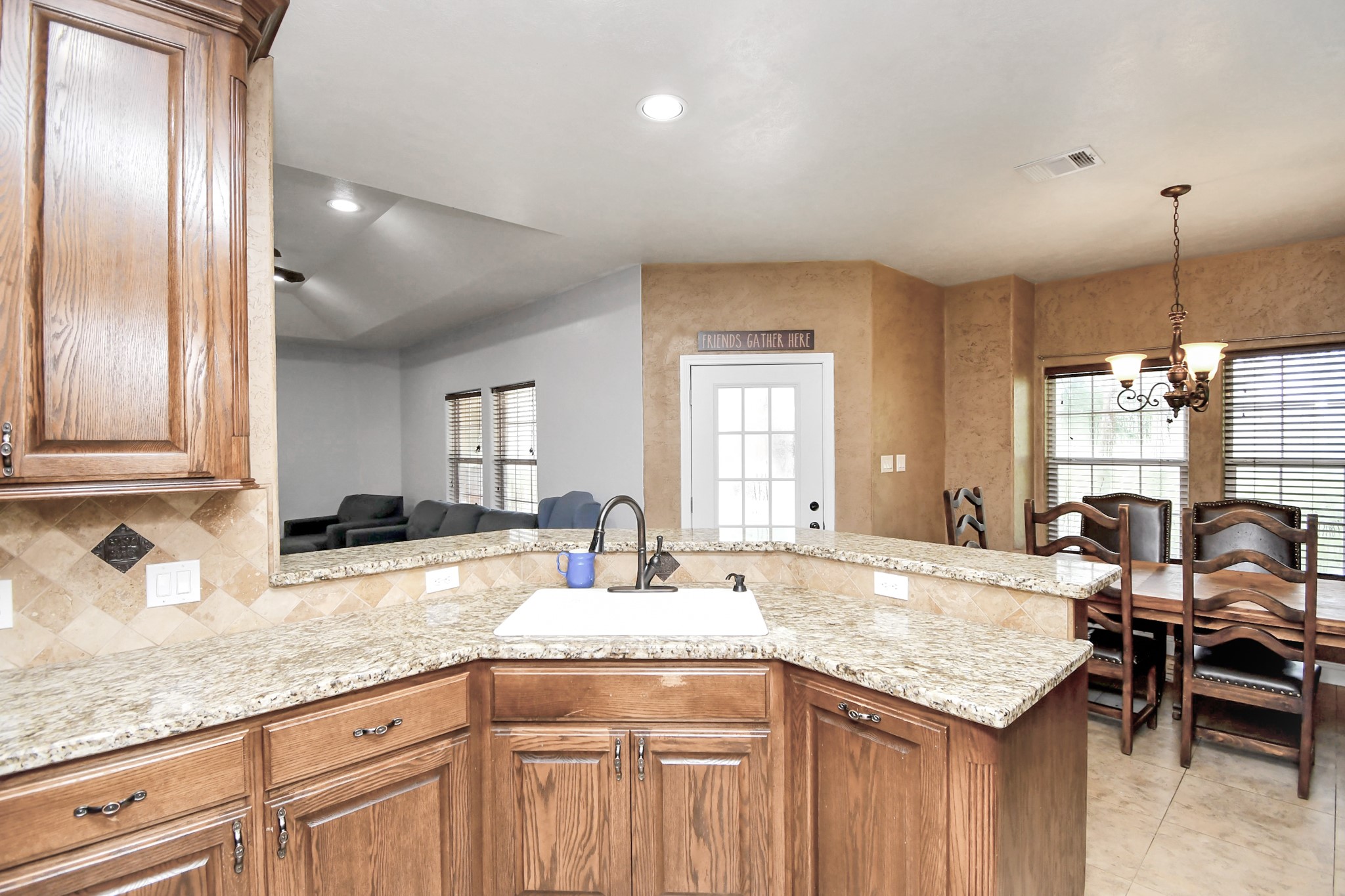 314 County Road 6881 N Property Photo 12