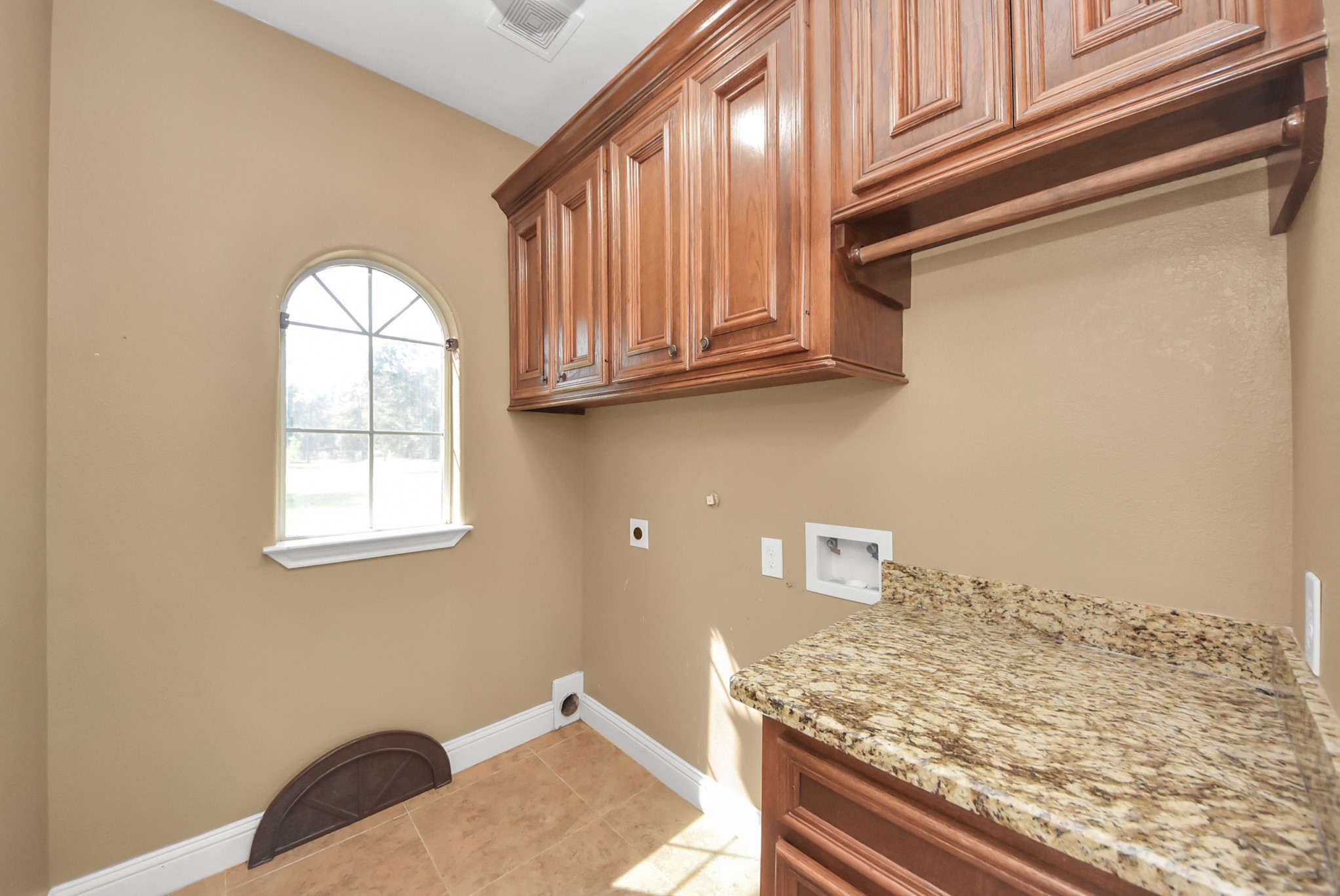 314 County Road 6881 N Property Photo 24