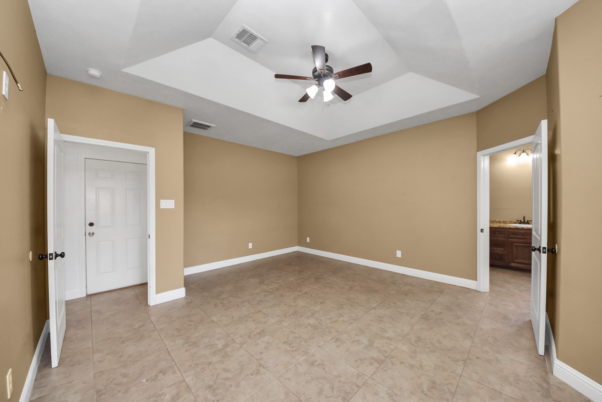 314 County Road 6881 N Property Photo 25