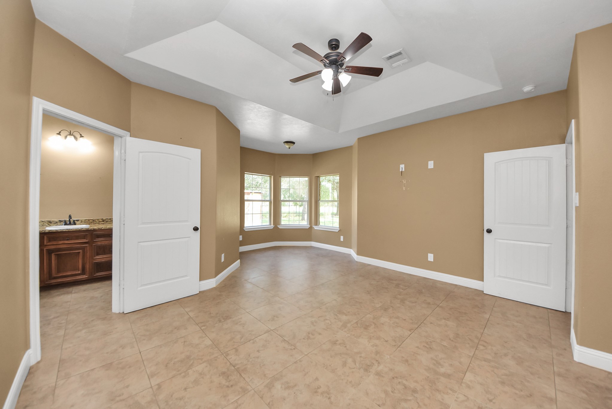 314 County Road 6881 N Property Photo 26