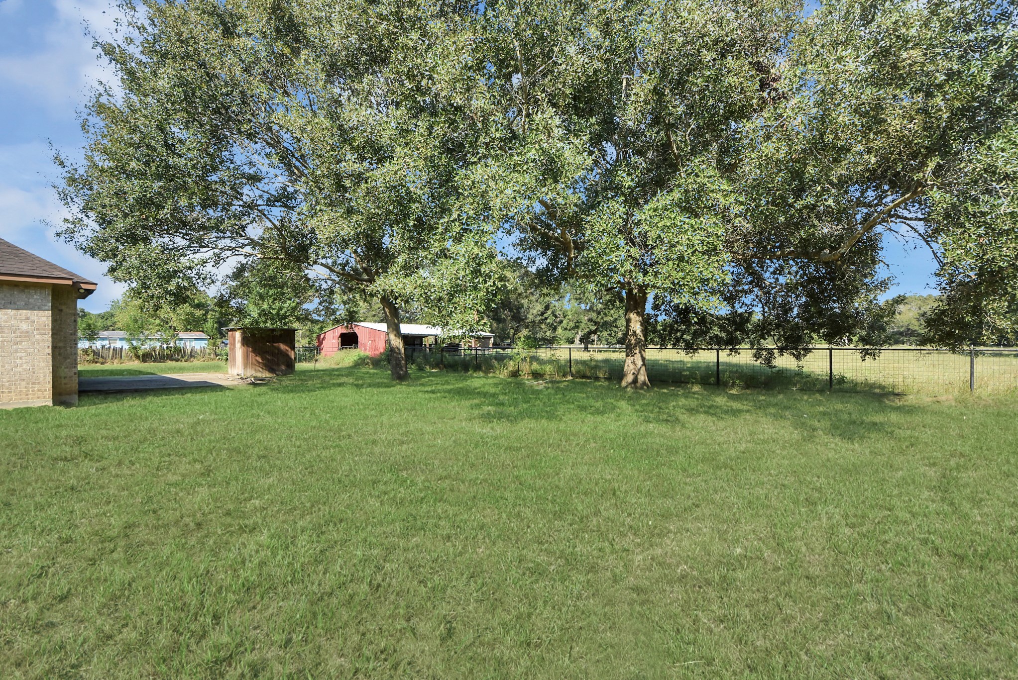314 County Road 6881 N Property Photo 39