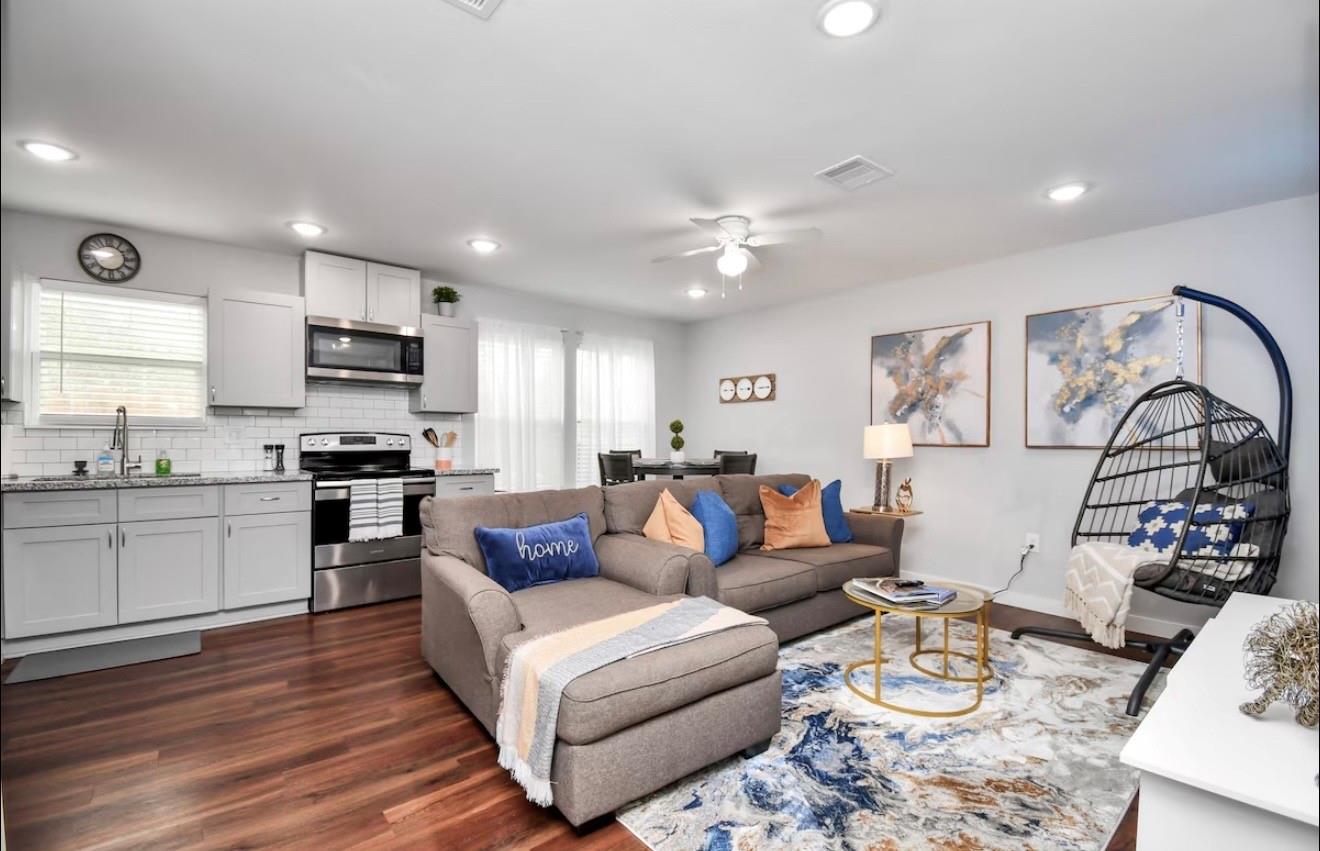 6608 Haight Street # B, Houston TX 77028 Property Photo 1