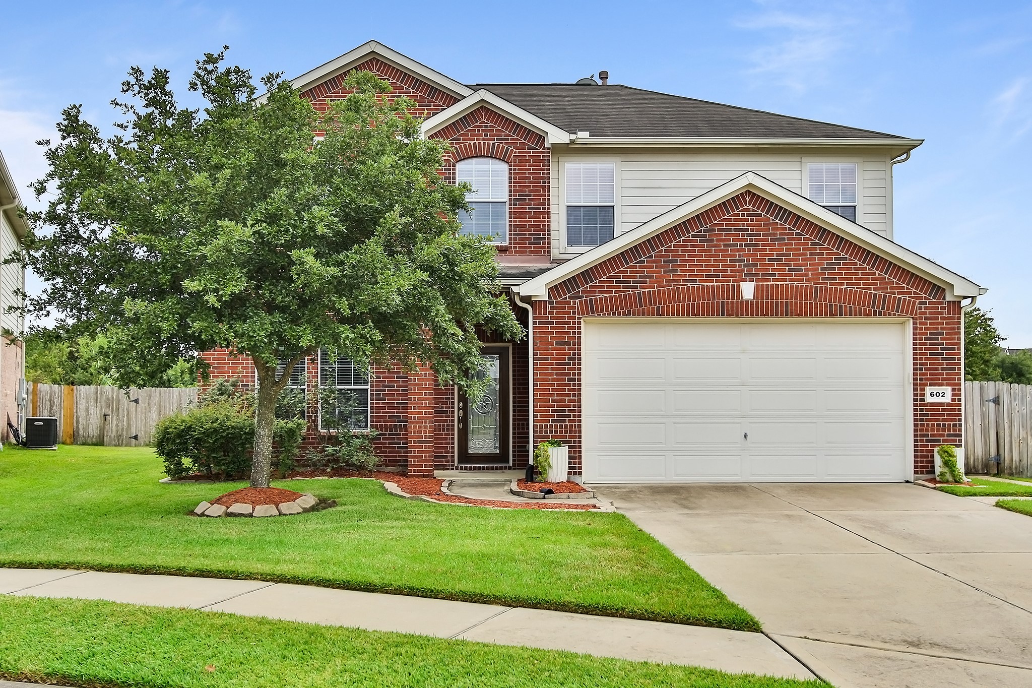 602 Blue Oasis Court Property Photo 1